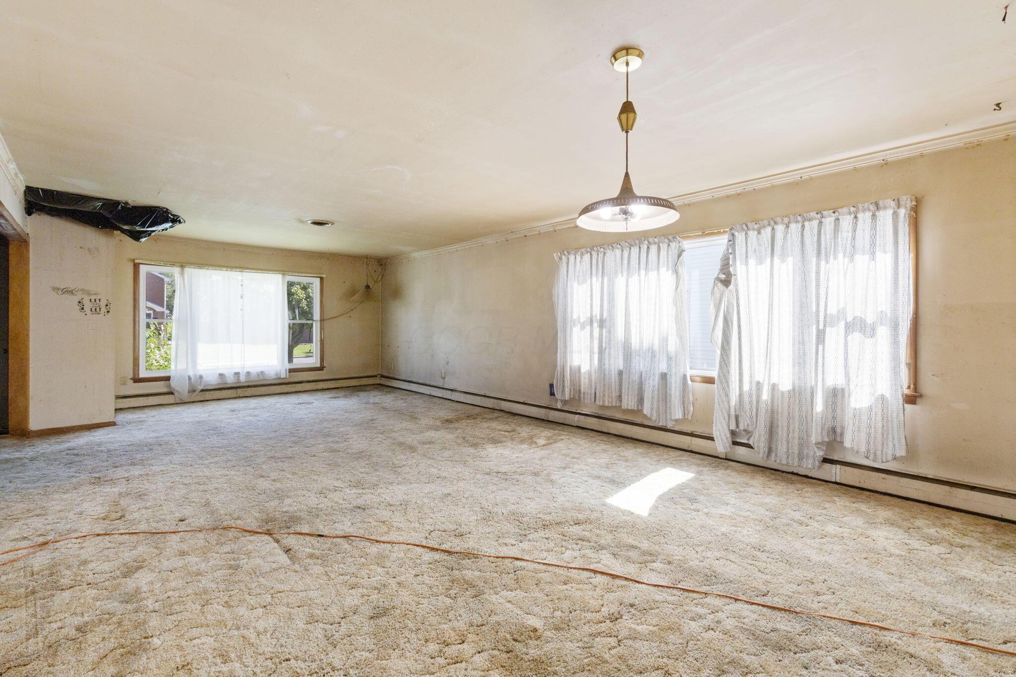 730 S Myrtle Avenue Property Photo 12