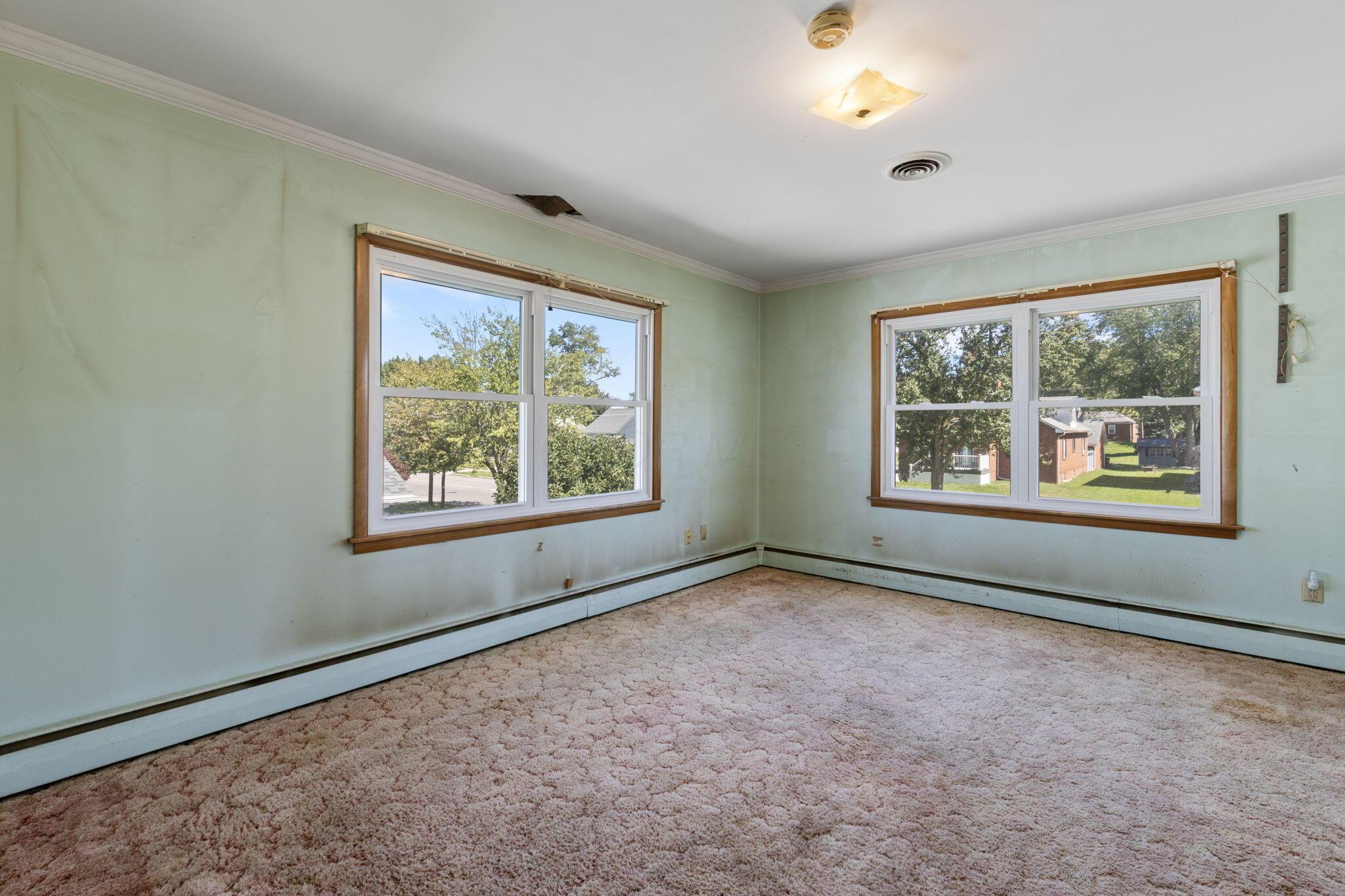 730 S Myrtle Avenue Property Photo 20