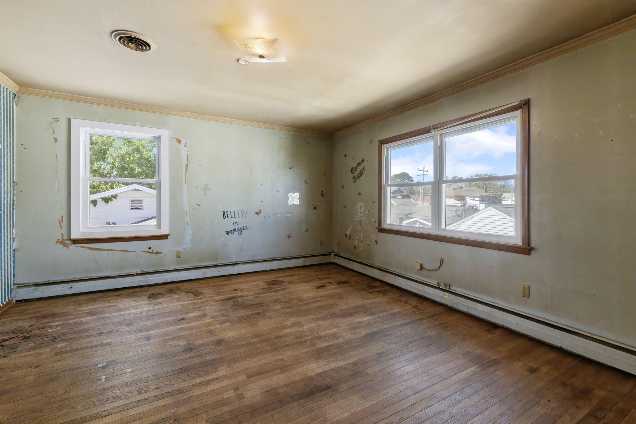 730 S Myrtle Avenue Property Photo 23
