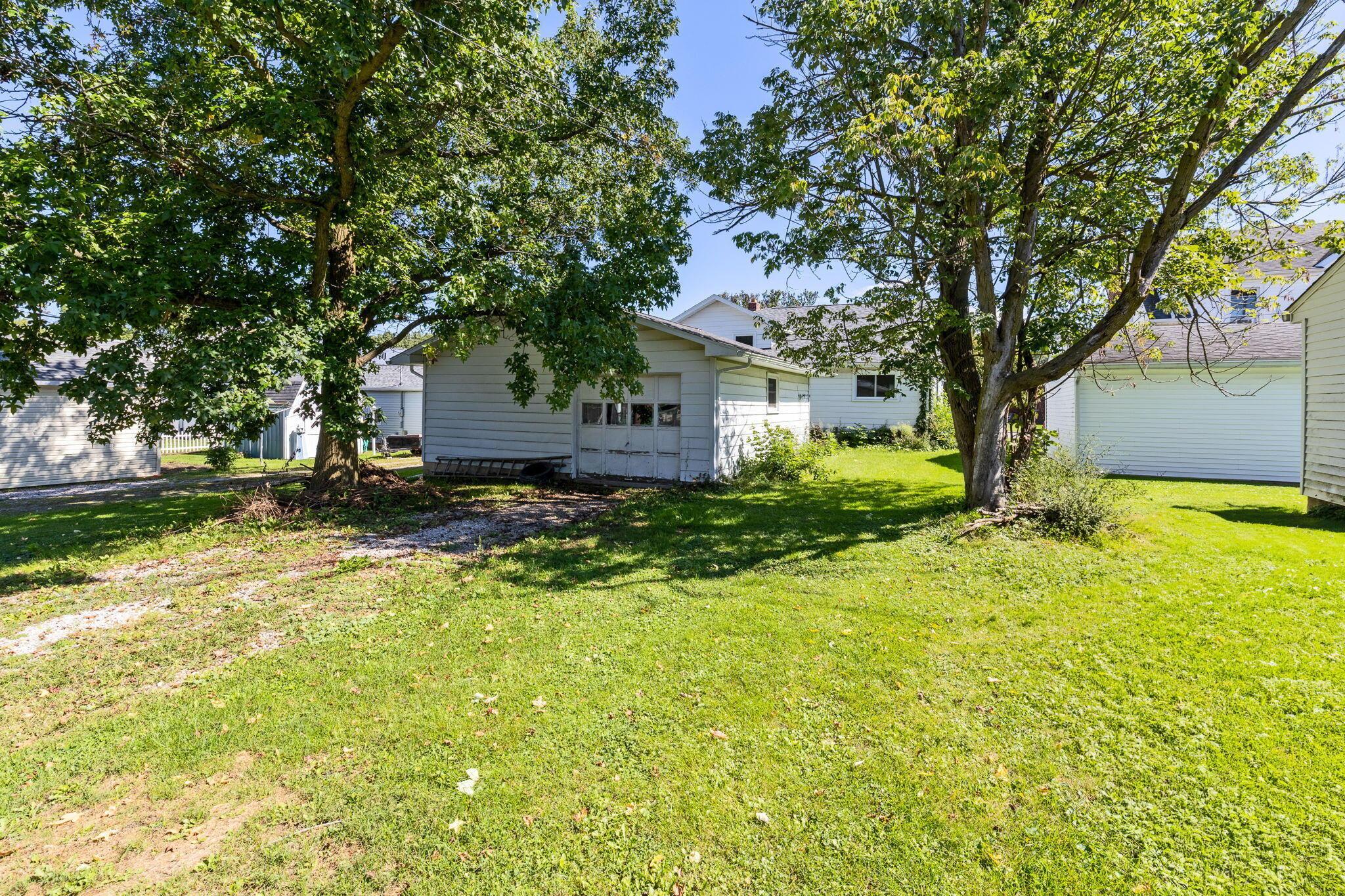 730 S Myrtle Avenue Property Photo 38
