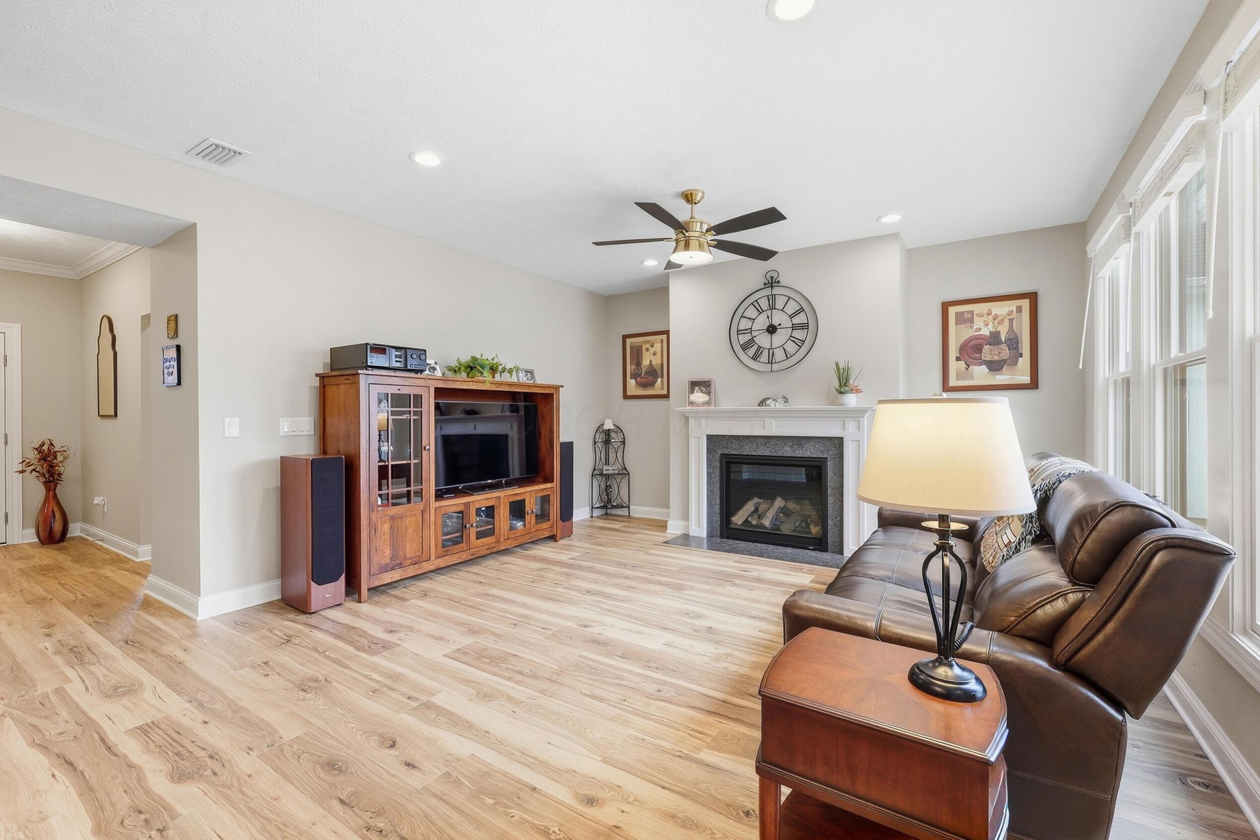 6162 Brady Avenue Property Photo 7