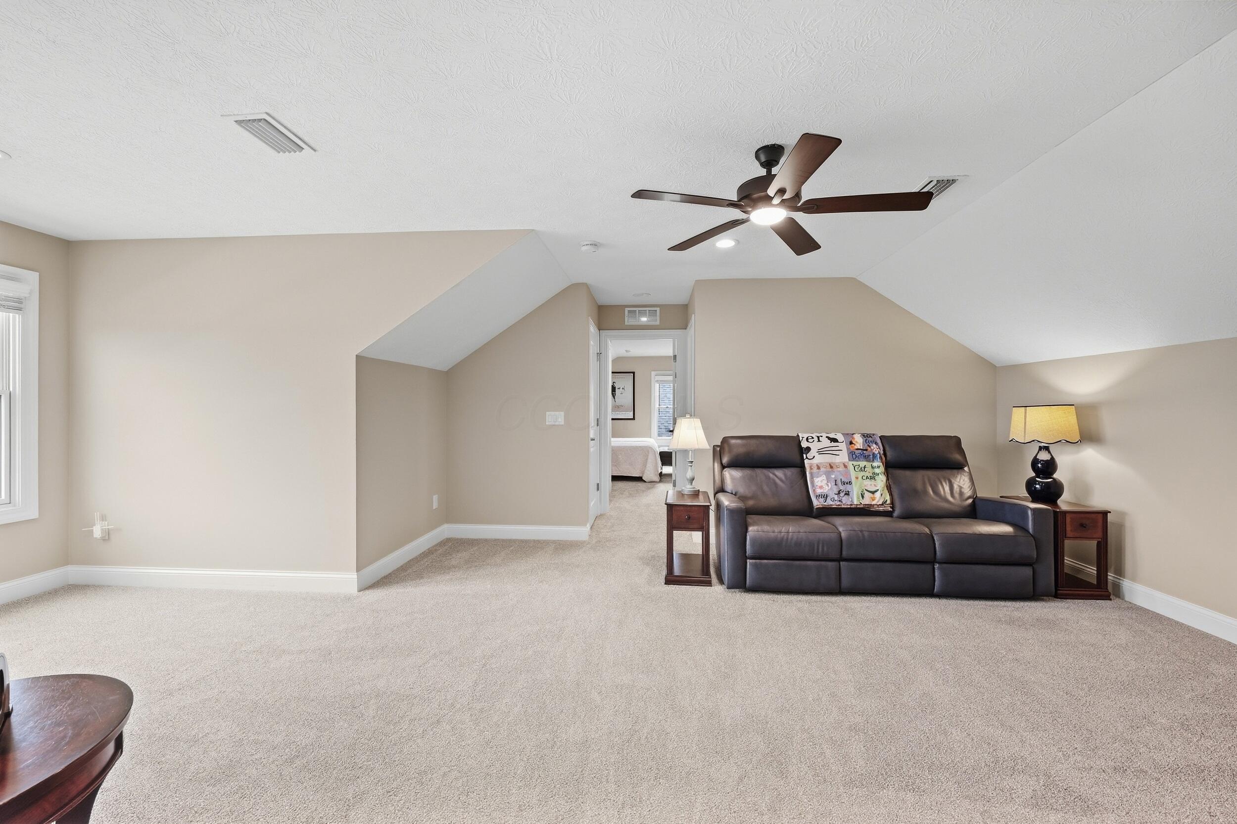 6162 Brady Avenue Property Photo 30