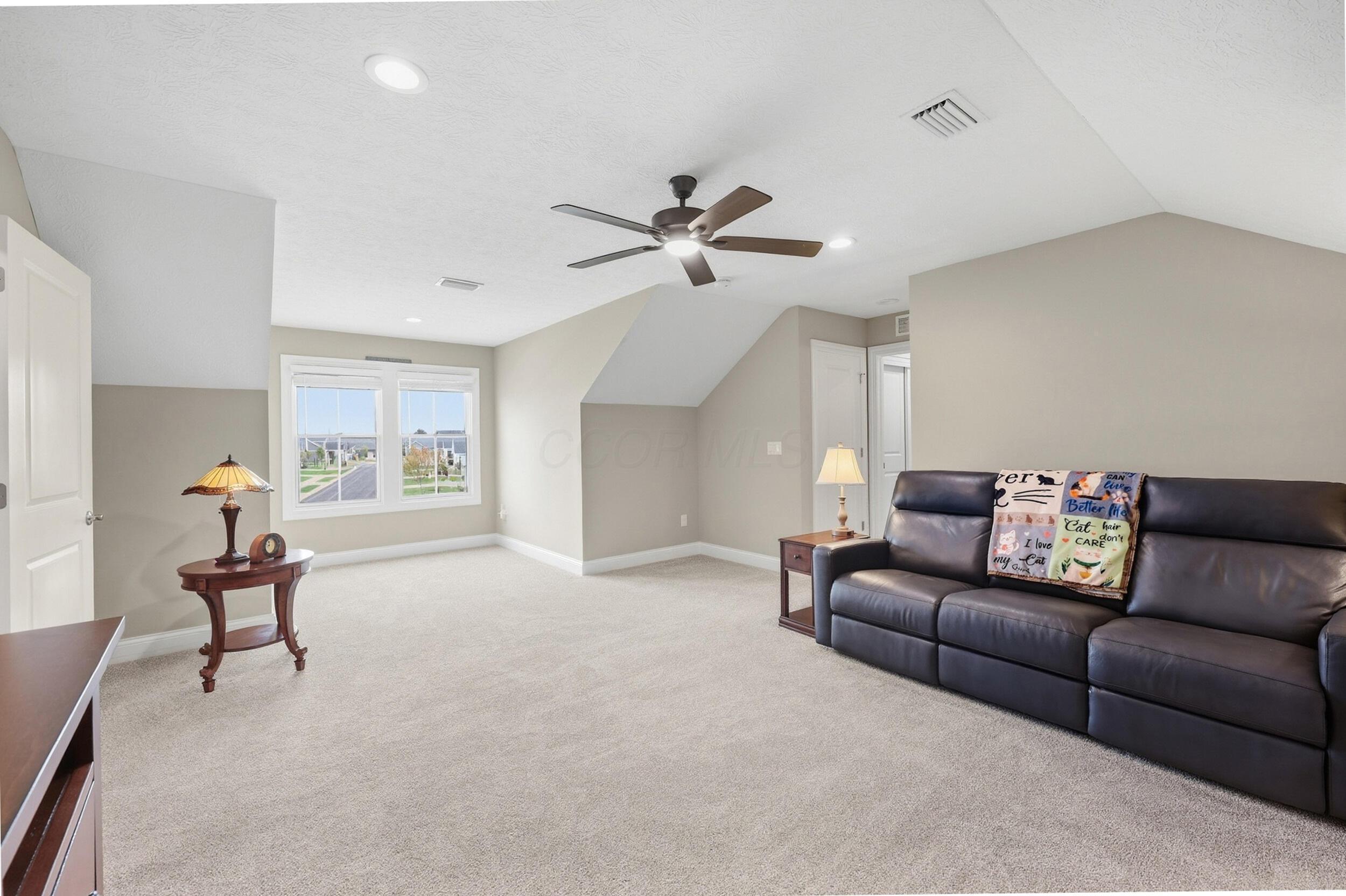 6162 Brady Avenue Property Photo 31