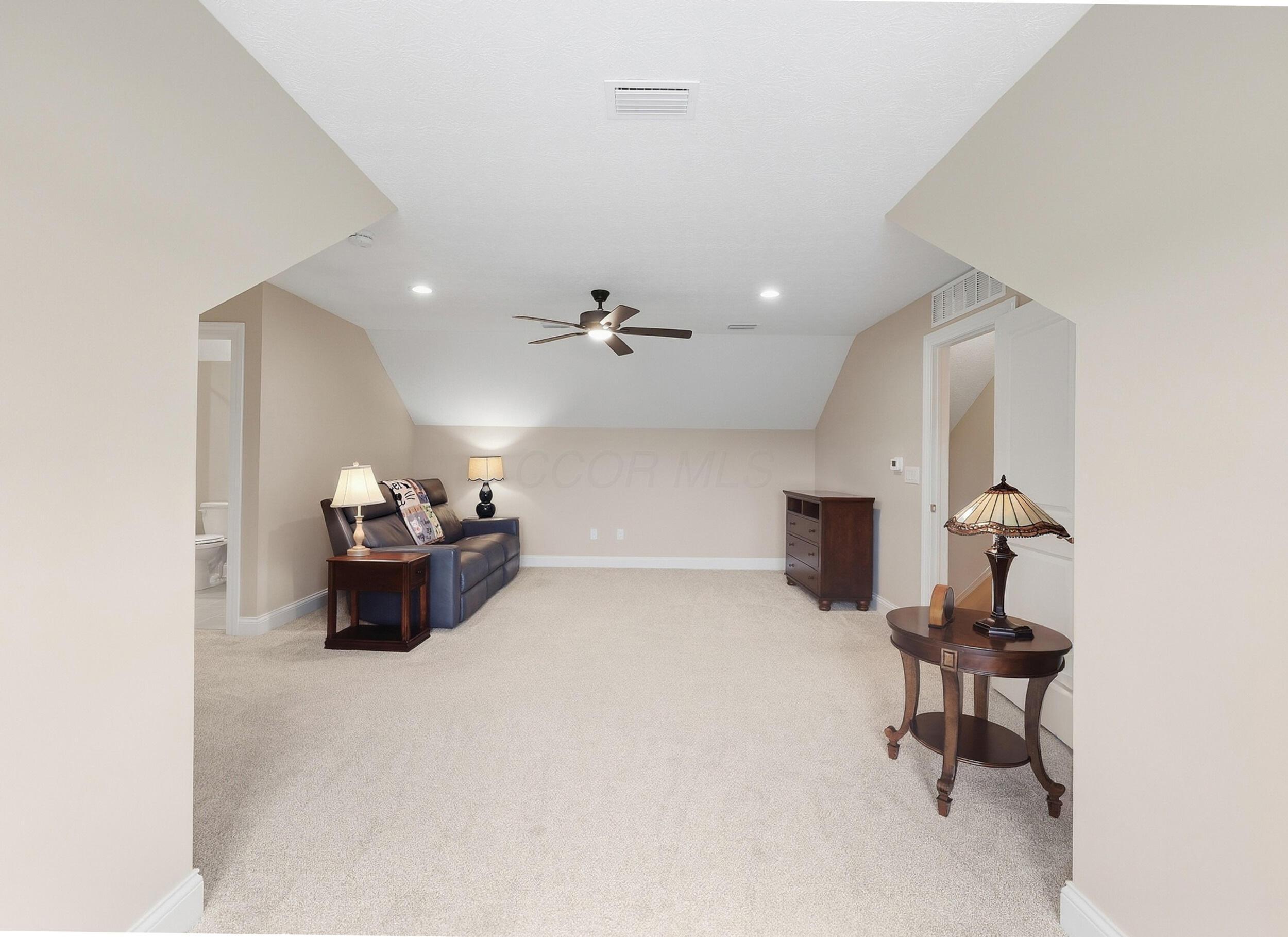 6162 Brady Avenue Property Photo 32