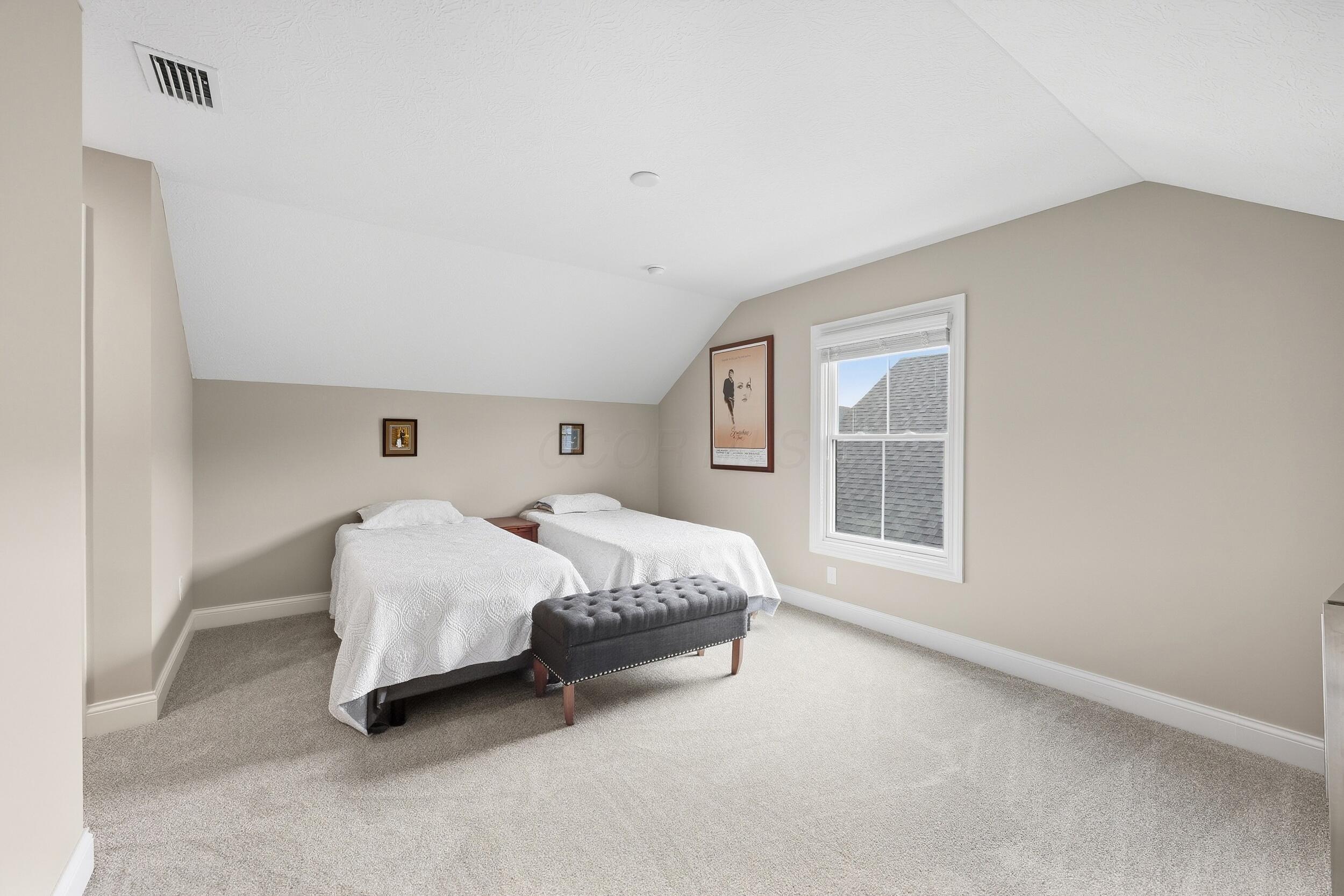 6162 Brady Avenue Property Photo 34