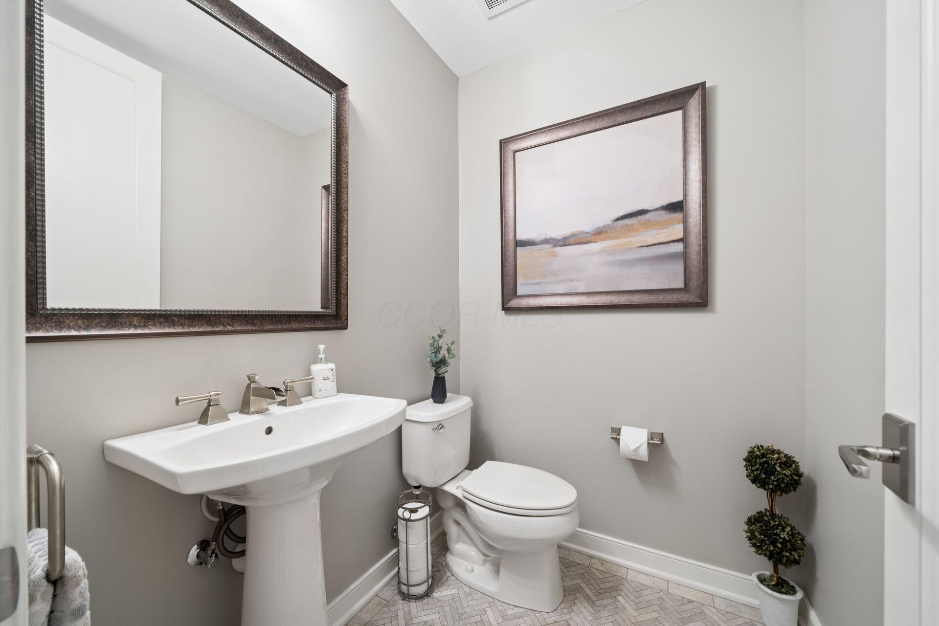 184 E Gay Street, Th9 Property Photo 55