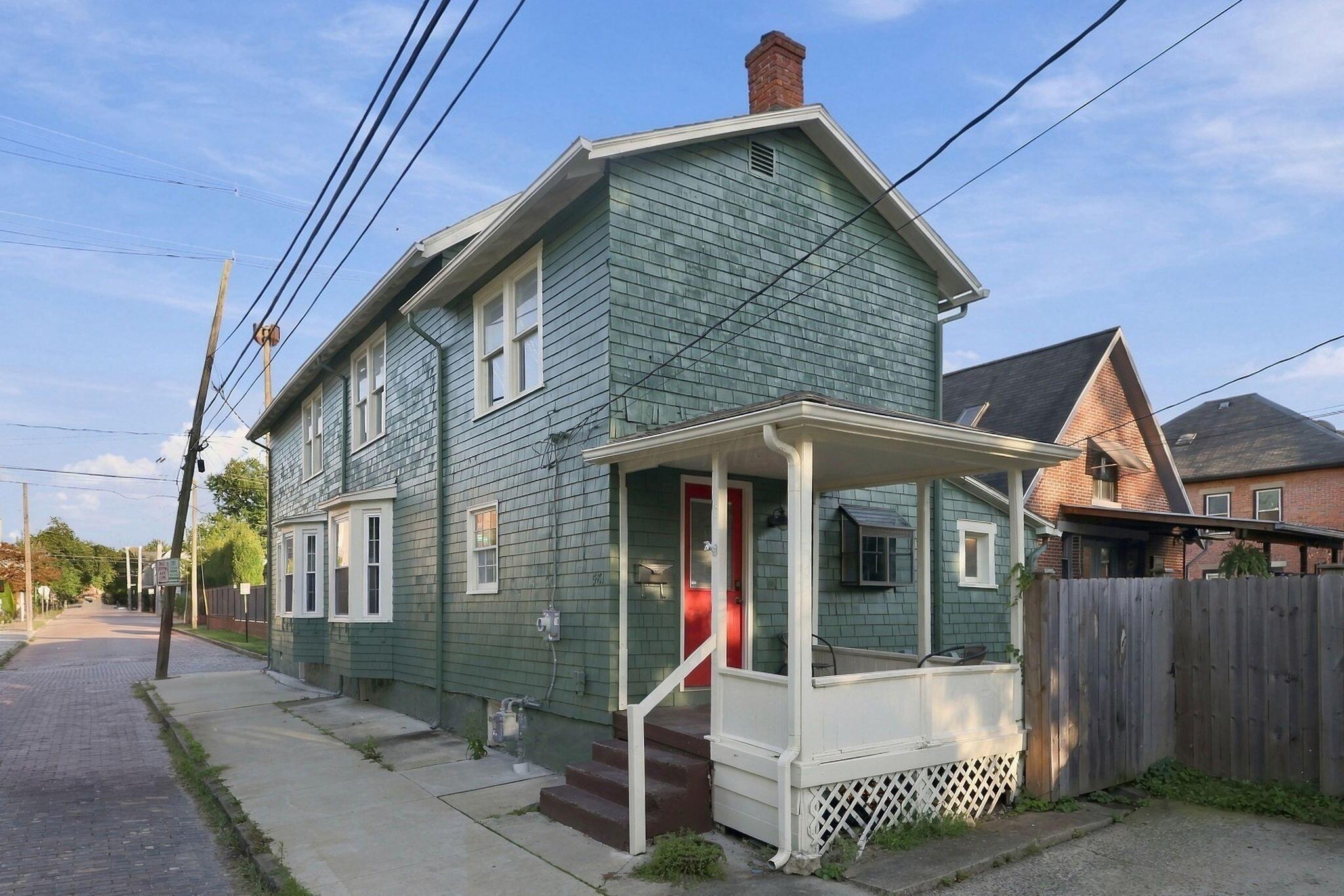 581 Lathrop Street Property Photo 1