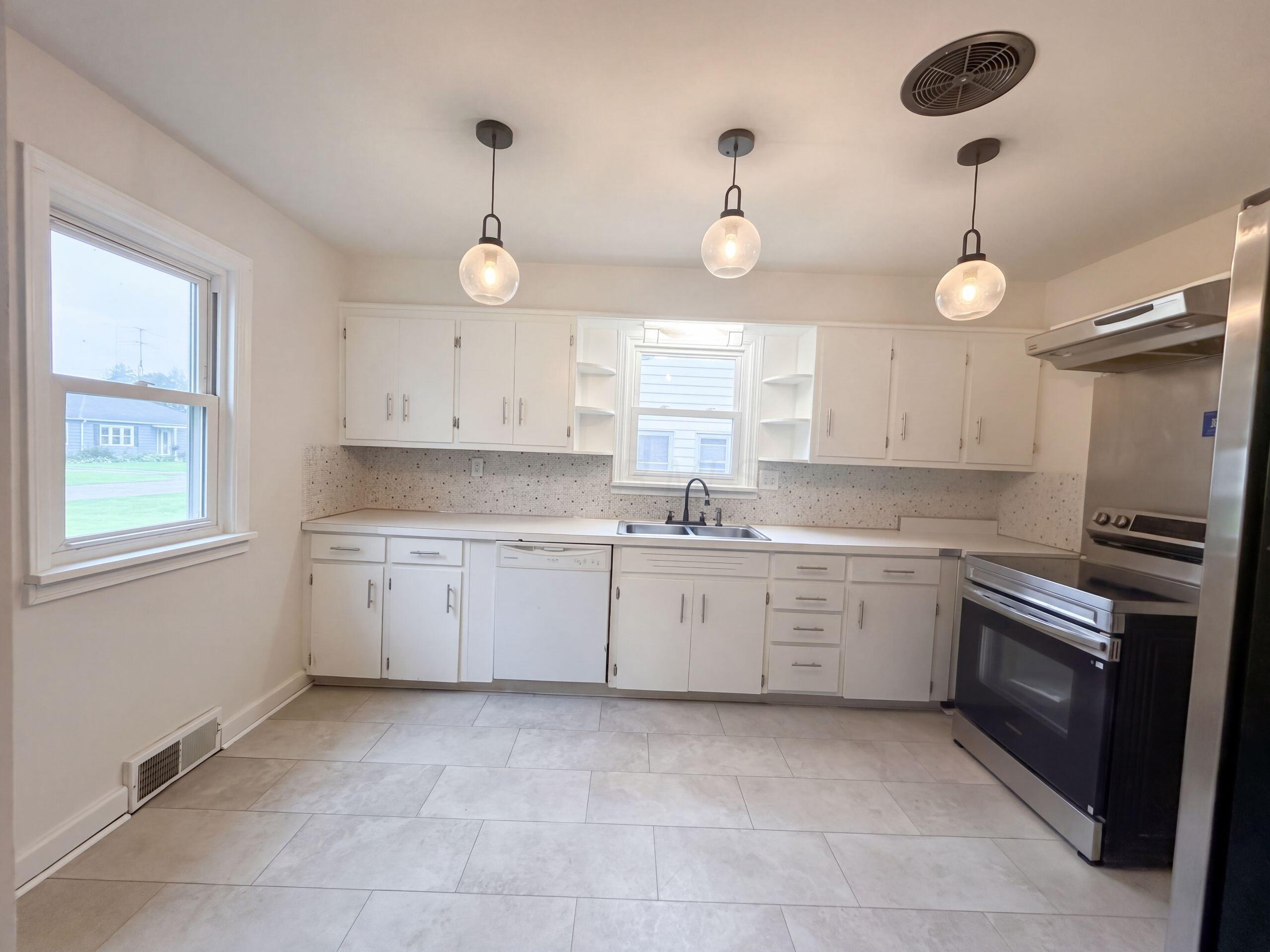206 Bachmann Avenue Property Photo 6