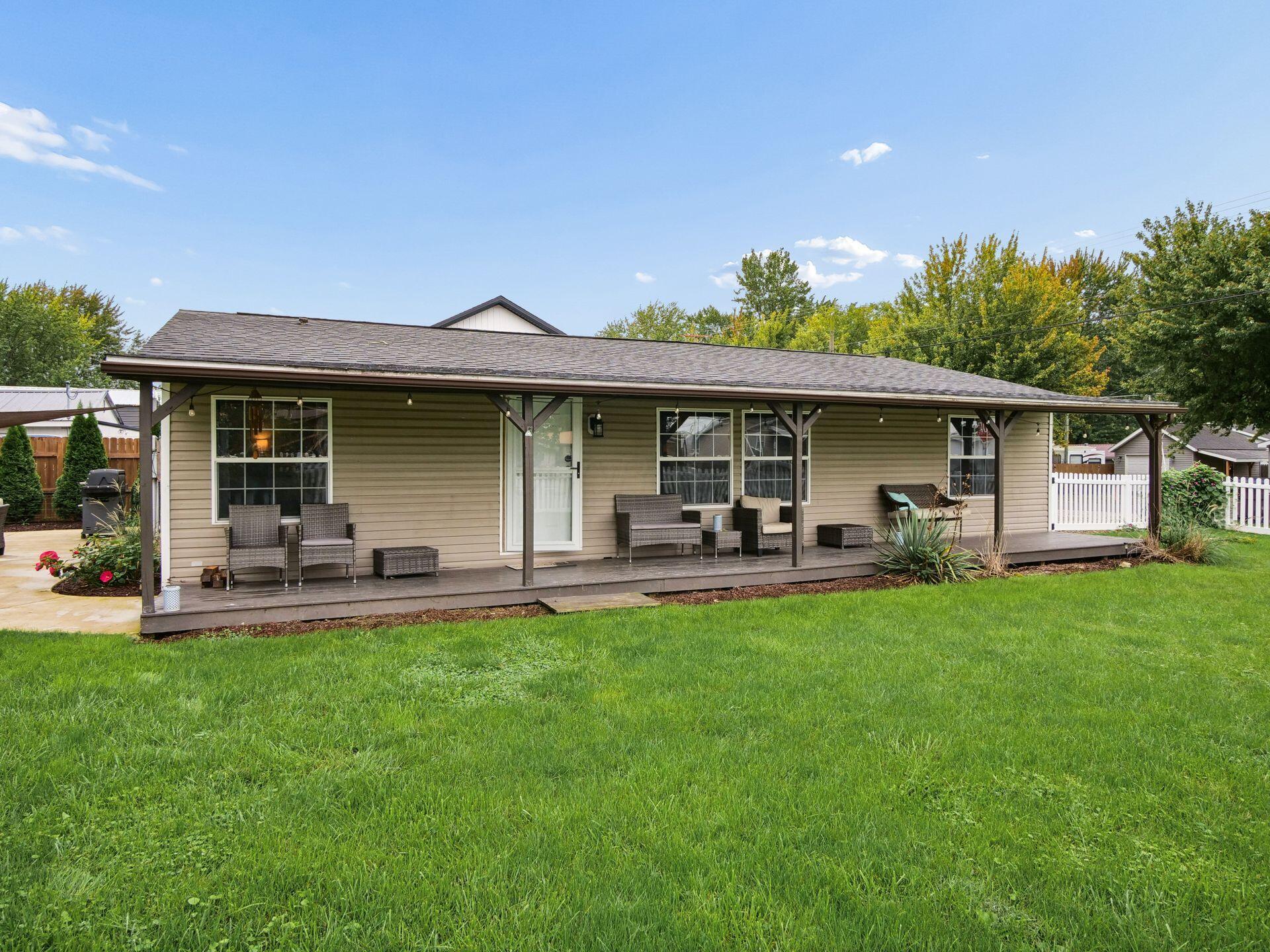 11414 Hiawatha Path Property Photo 1