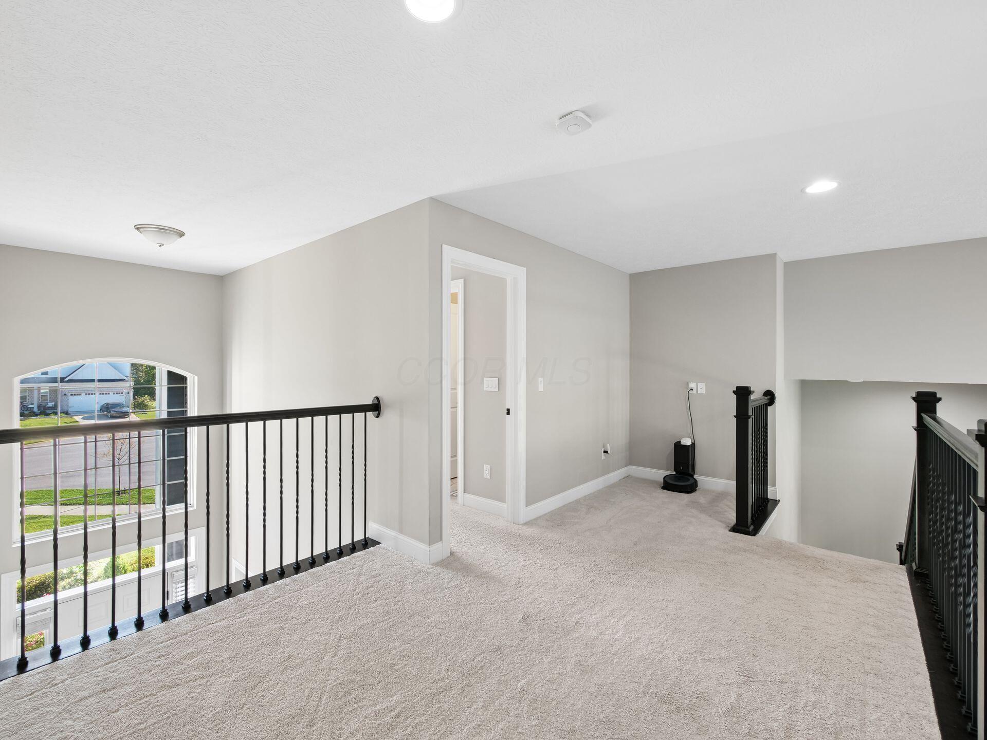 206 Ingleton Court Property Photo 40