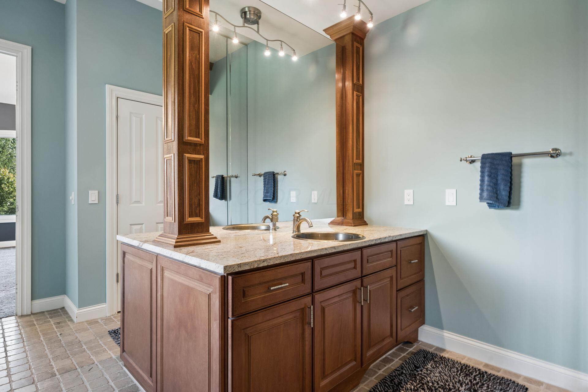 8217 Creek Hollow Road Property Photo 40