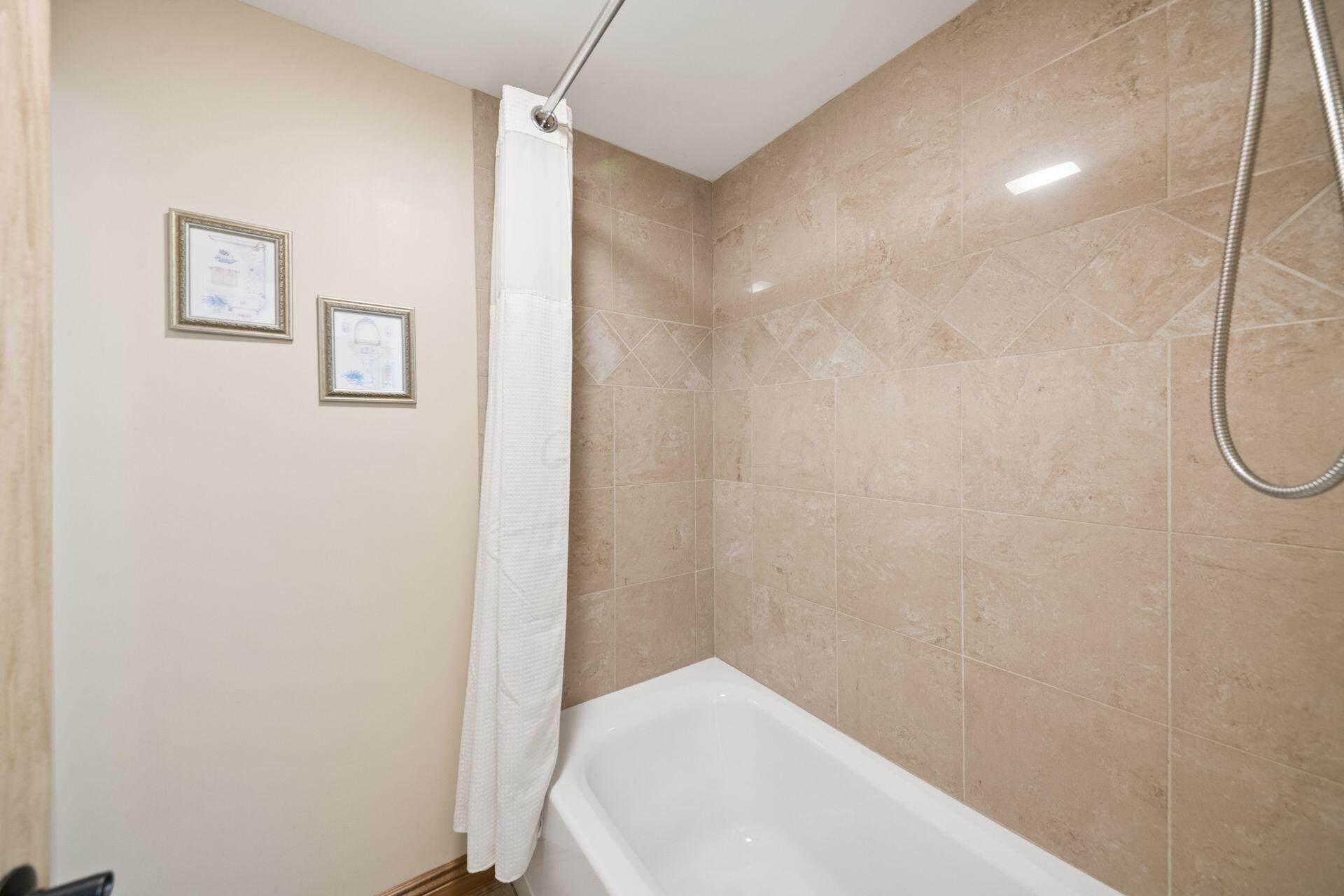 166 Ormsbee Avenue Property Photo 37