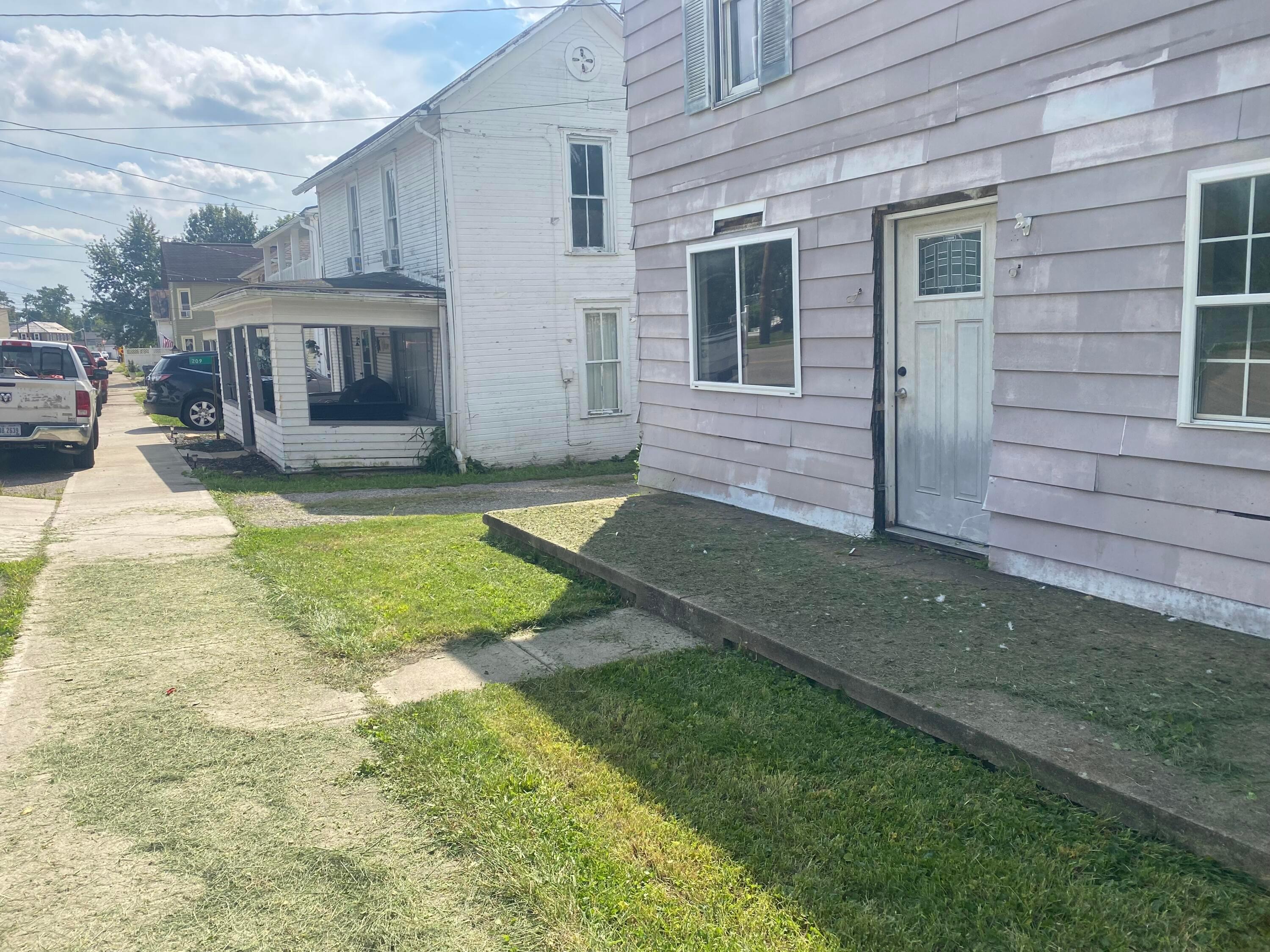 211 N Main Street Property Photo 2