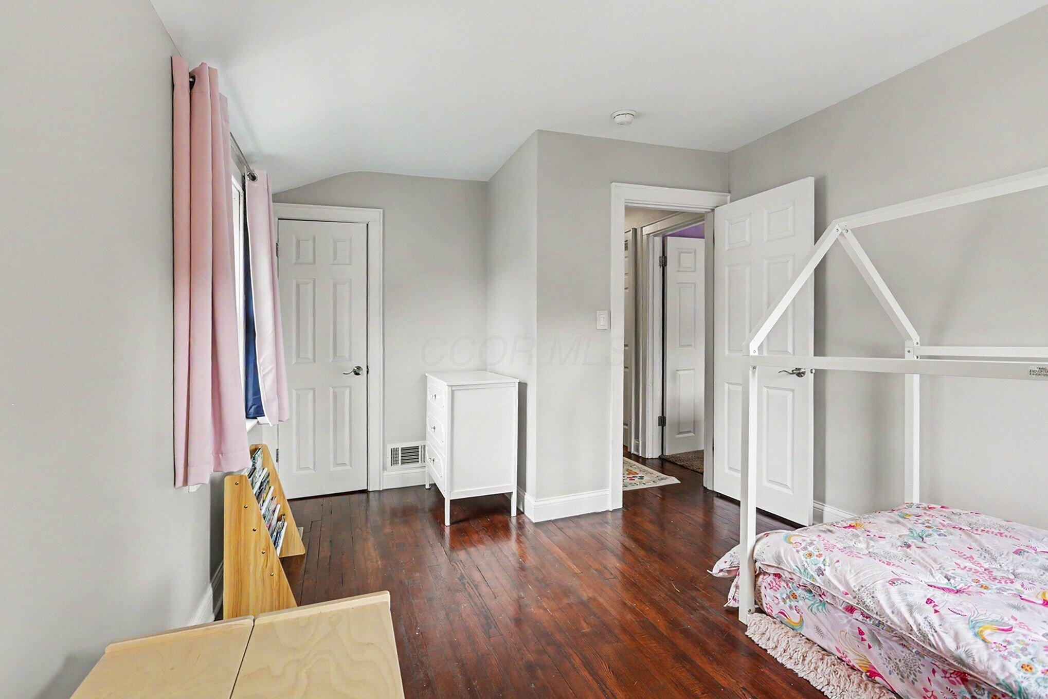 2553 Chester Road Property Photo 25
