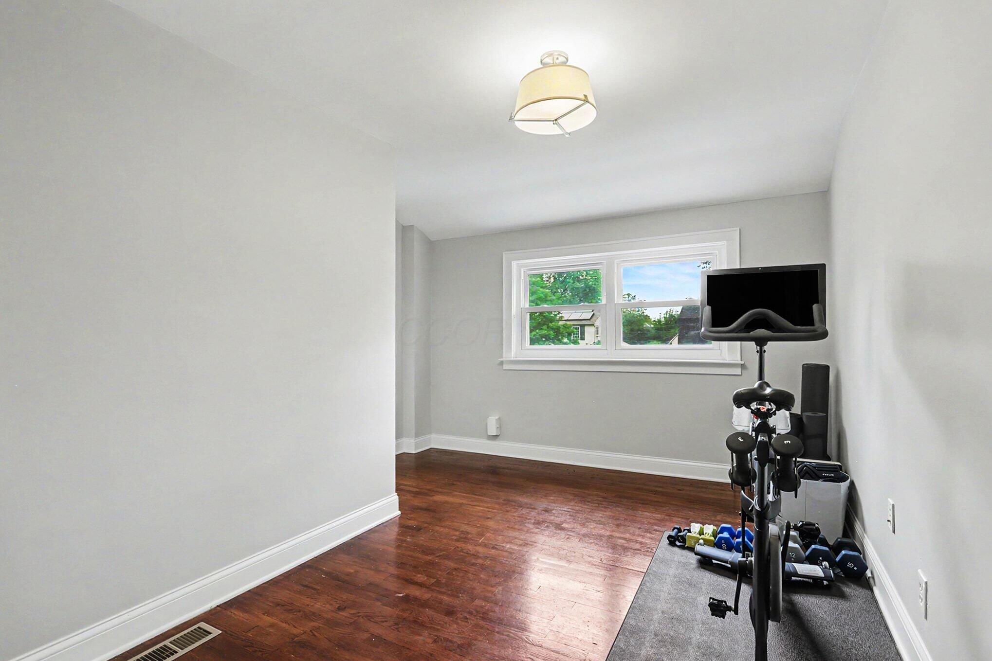 2553 Chester Road Property Photo 28