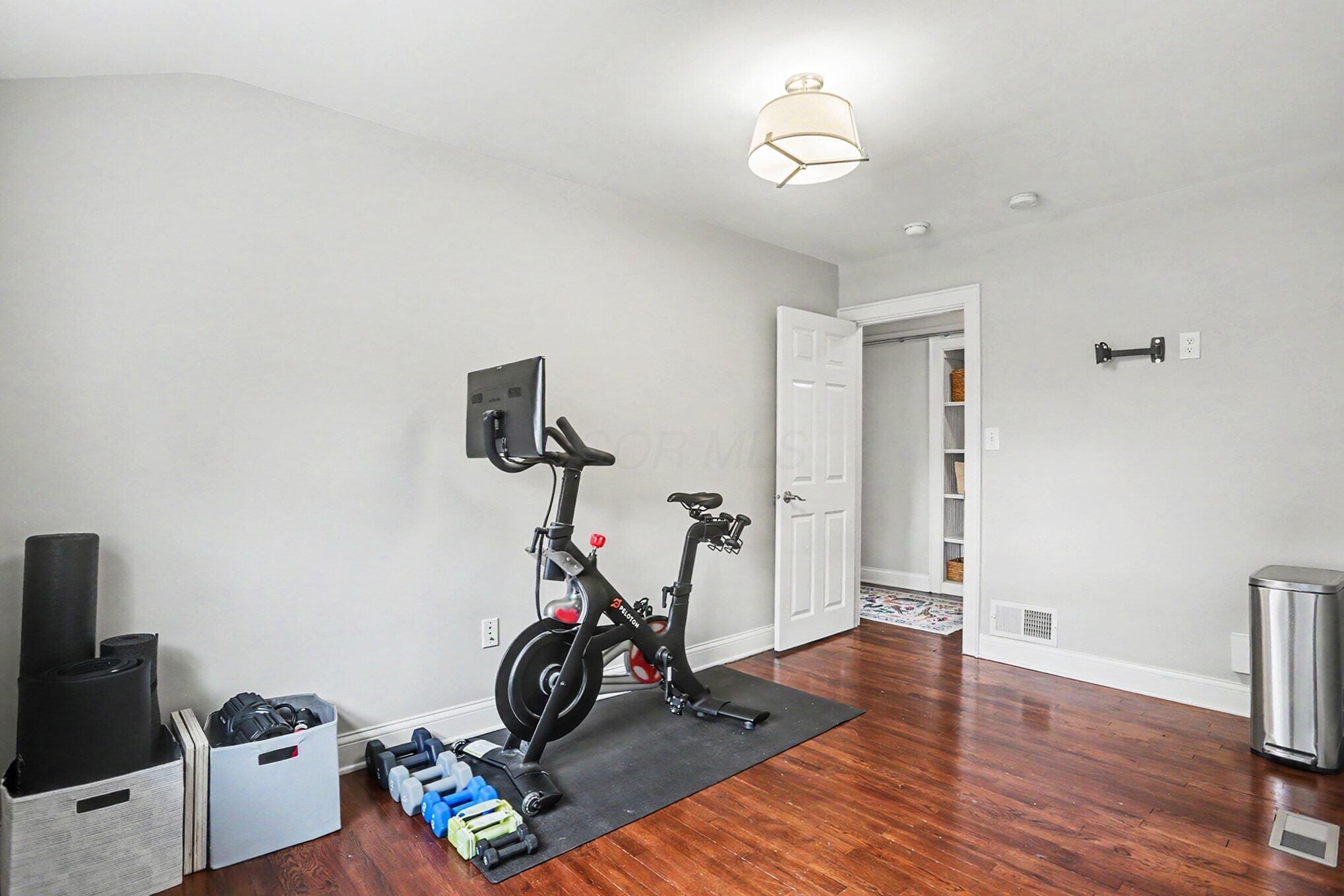 2553 Chester Road Property Photo 29