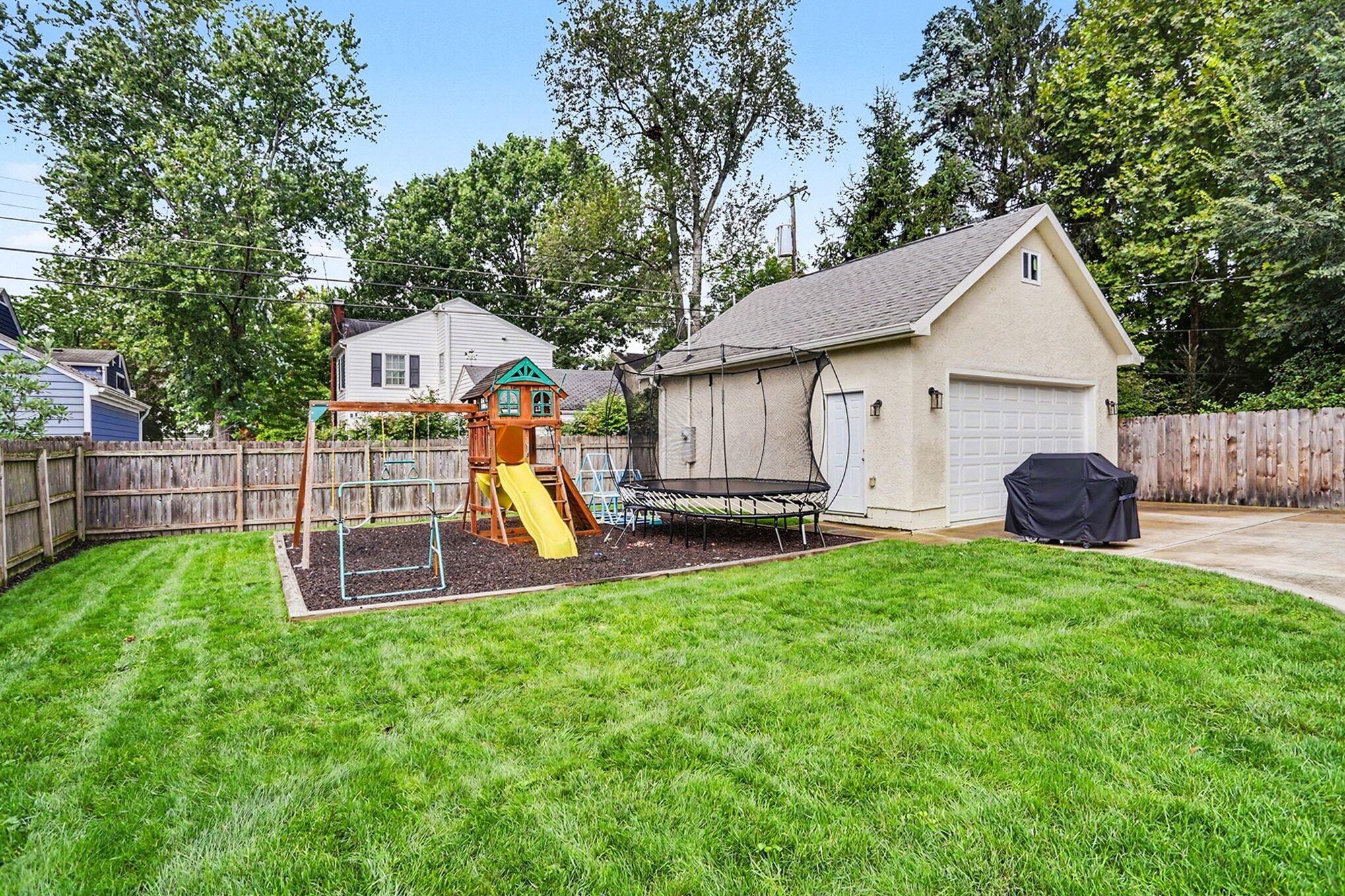 2553 Chester Road Property Photo 34