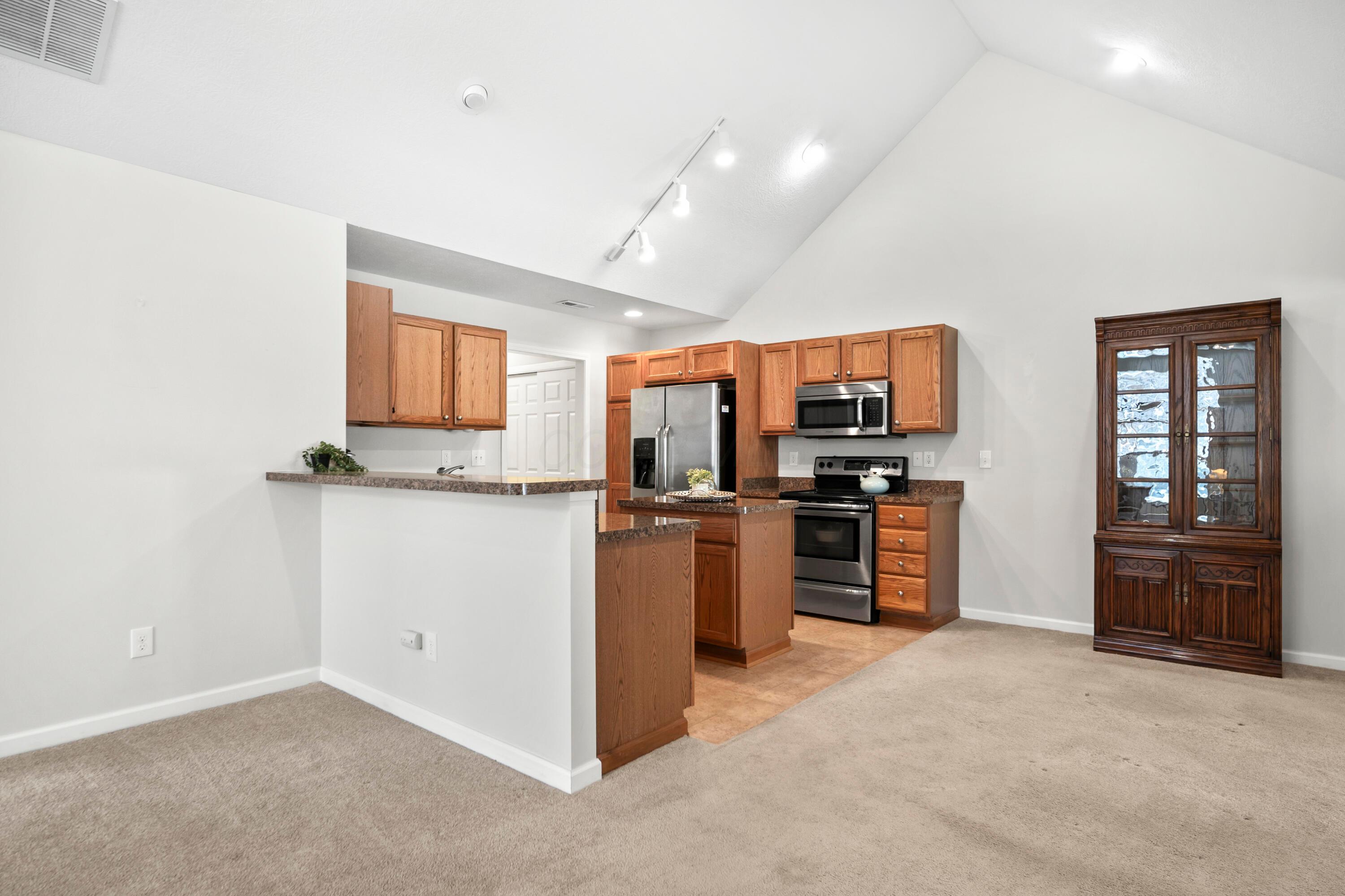 4804 Ashleigh Drive Property Photo 8