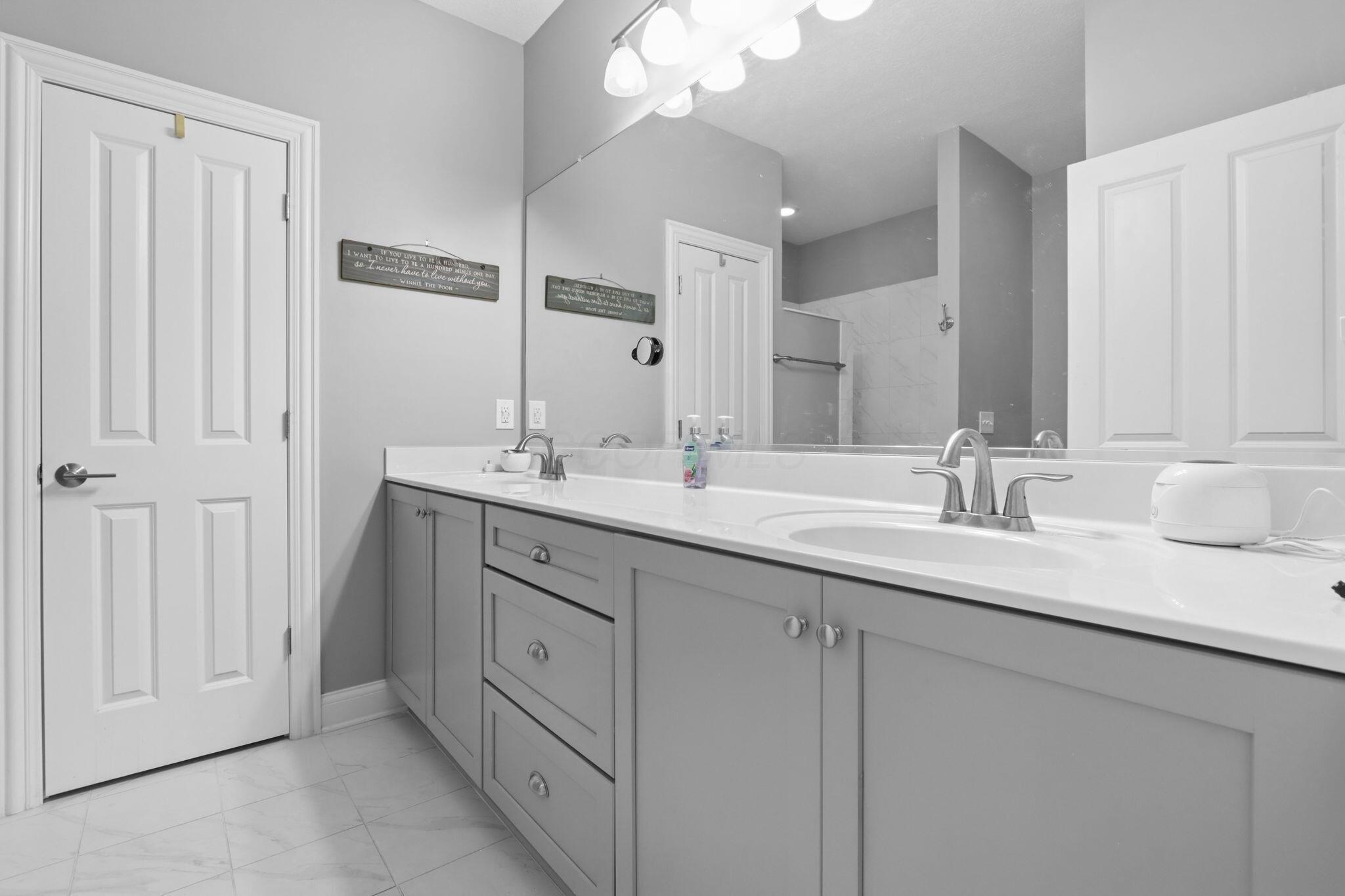 10320 Spicebrush Drive Property Photo 19