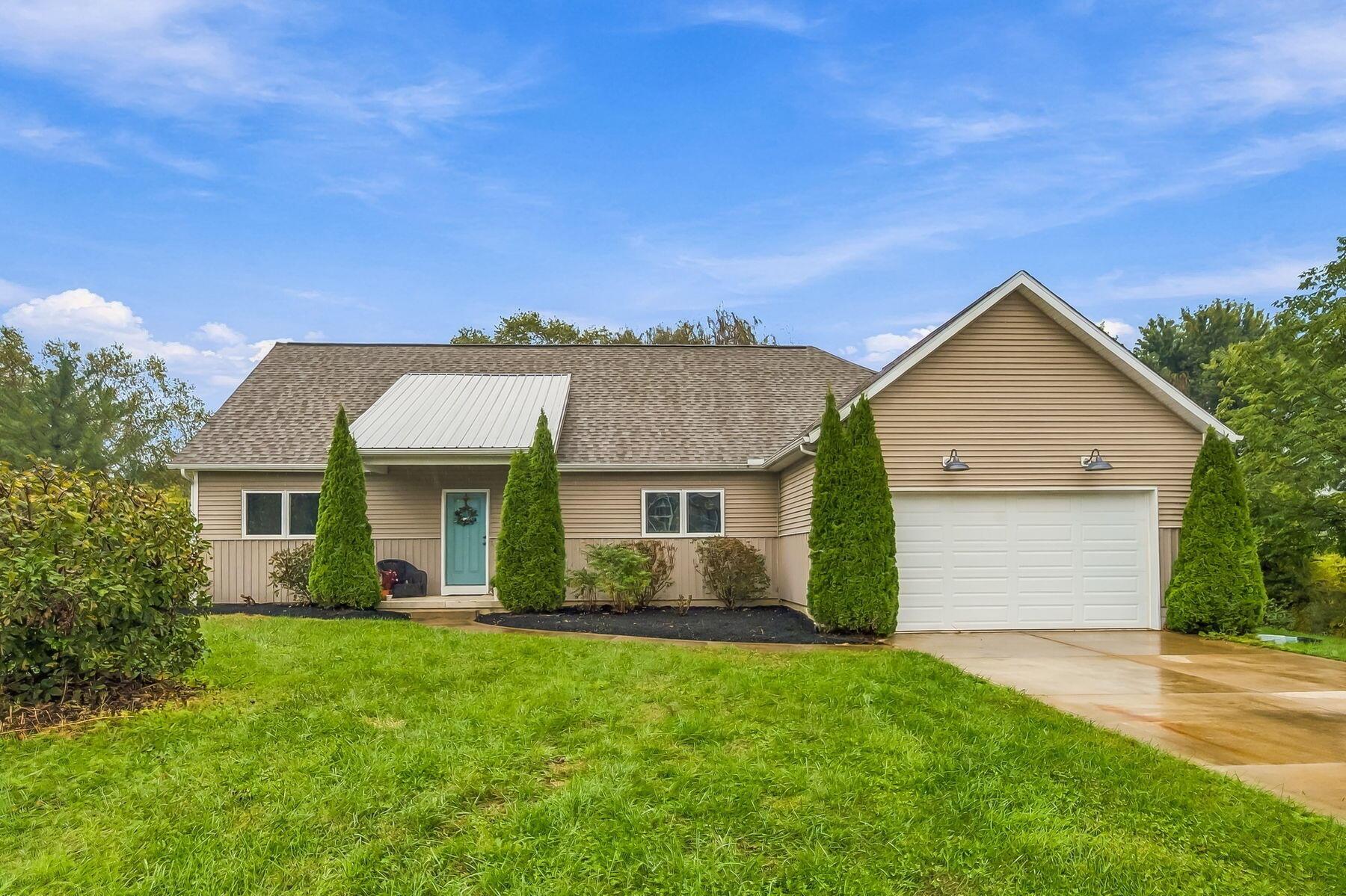 38 Buttercup Court SW