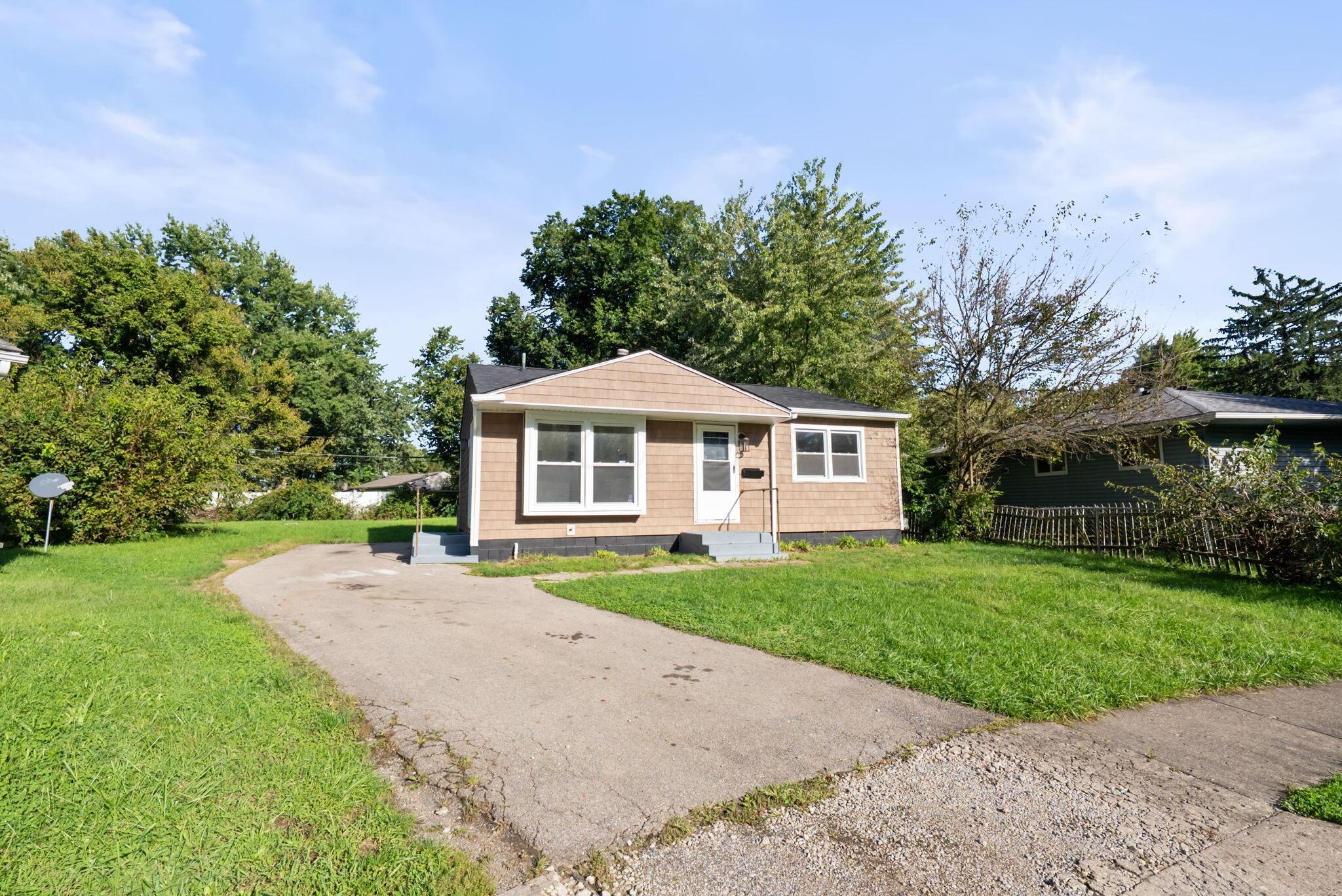 1576 Koebel Road Property Photo 2