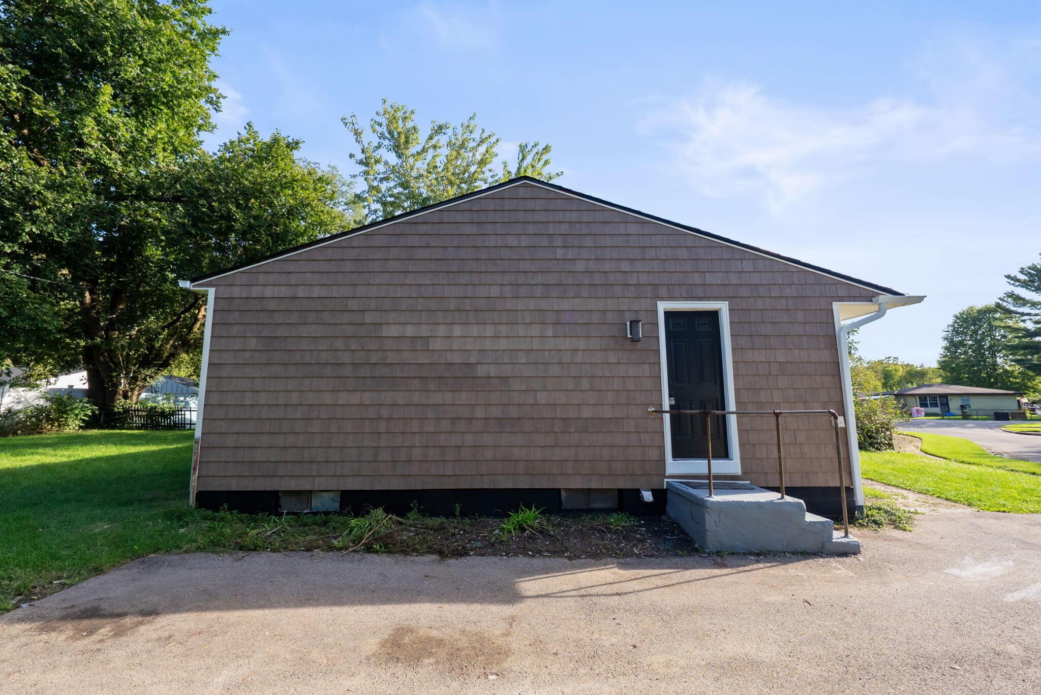 1576 Koebel Road Property Photo 27