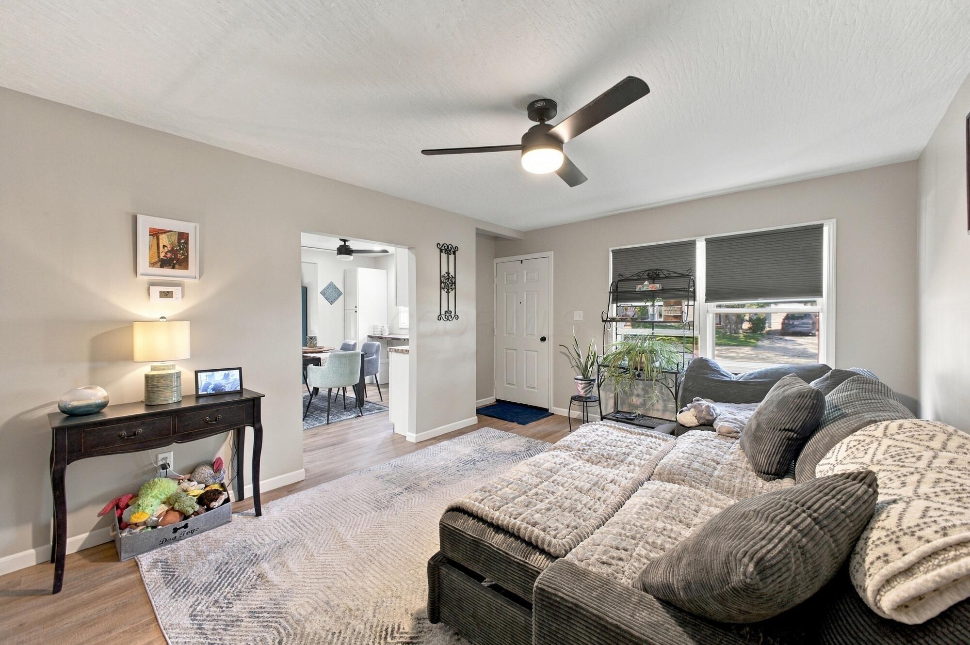 1125 Martinique Drive Property Photo 4