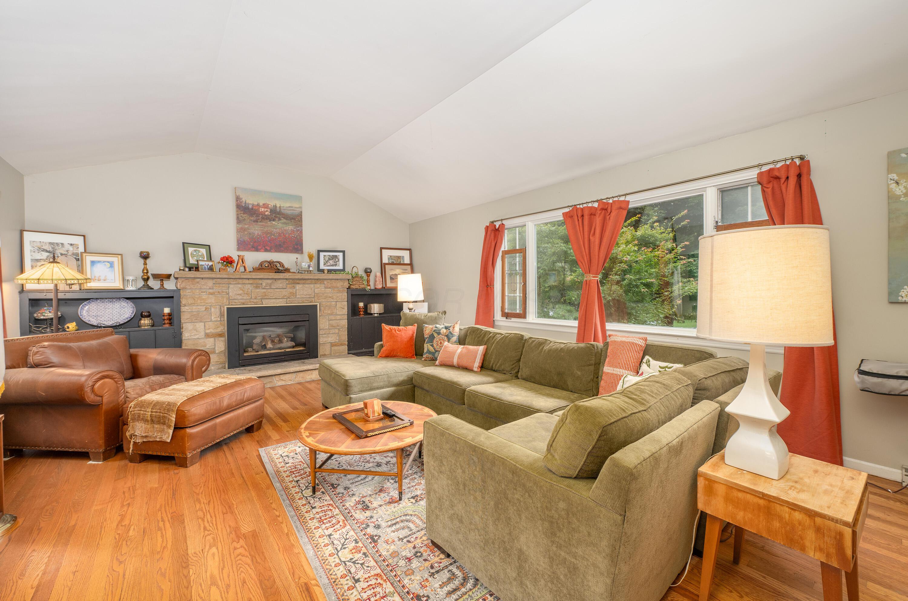1100 E Vine Street Property Photo 5