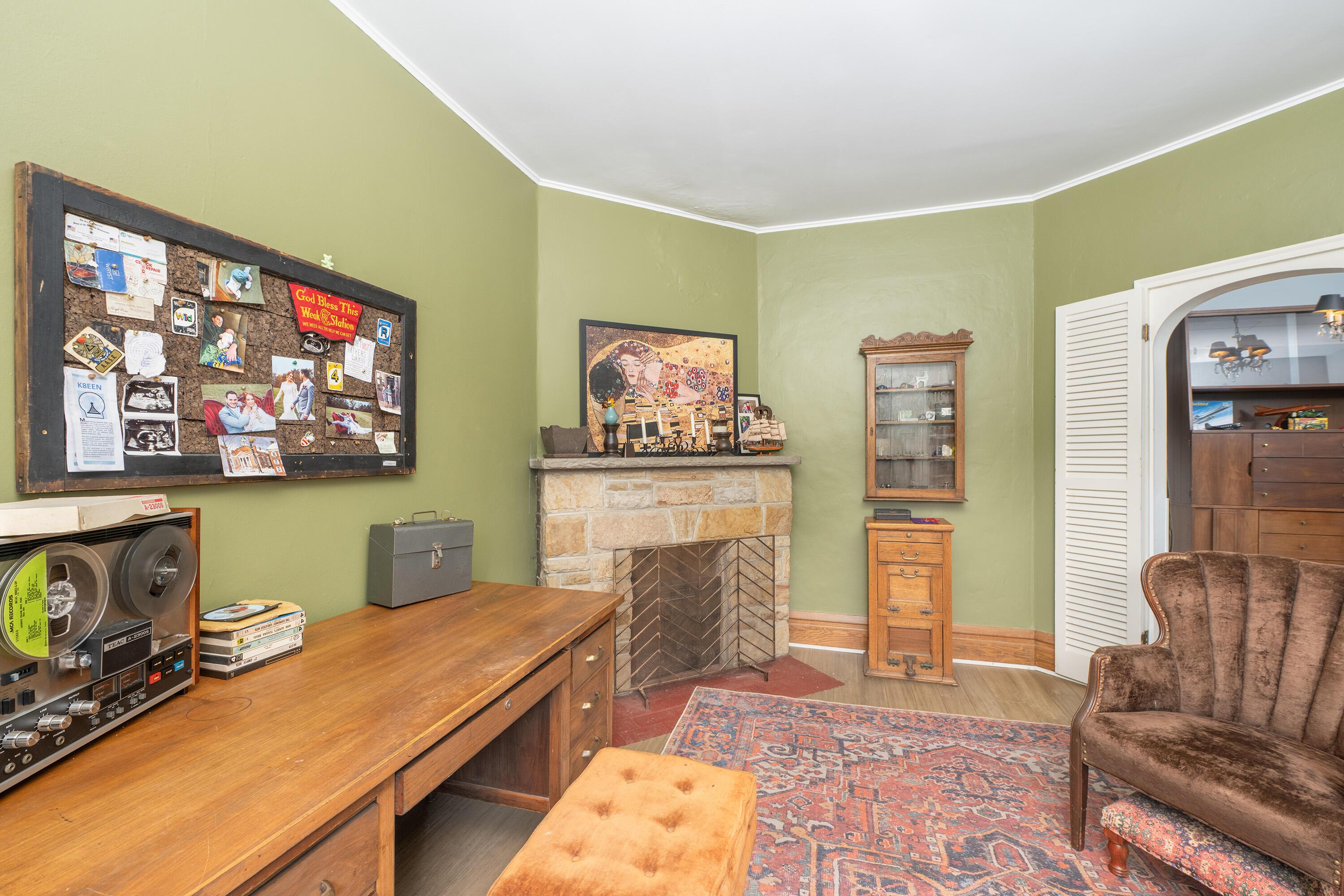 1100 E Vine Street Property Photo 12