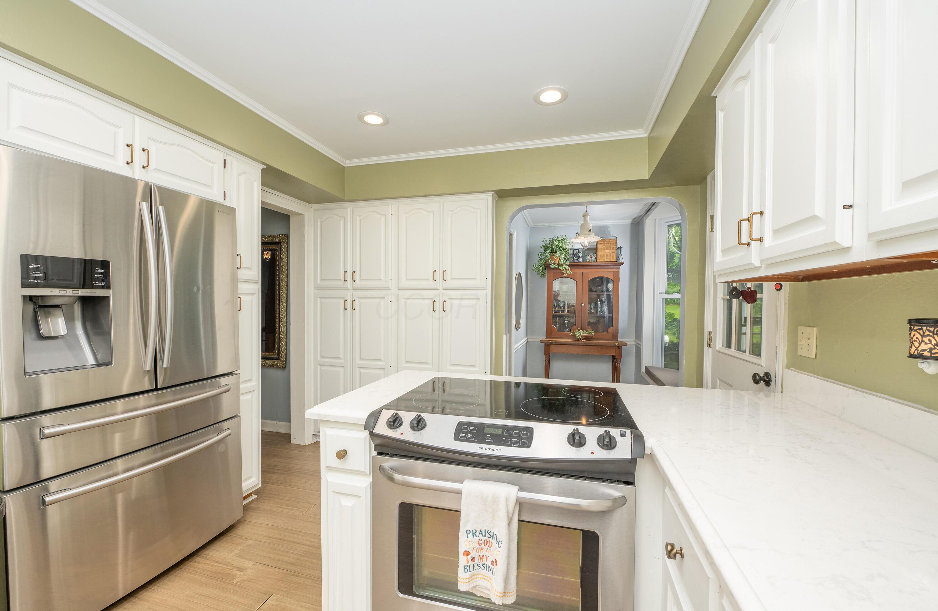 1100 E Vine Street Property Photo 18