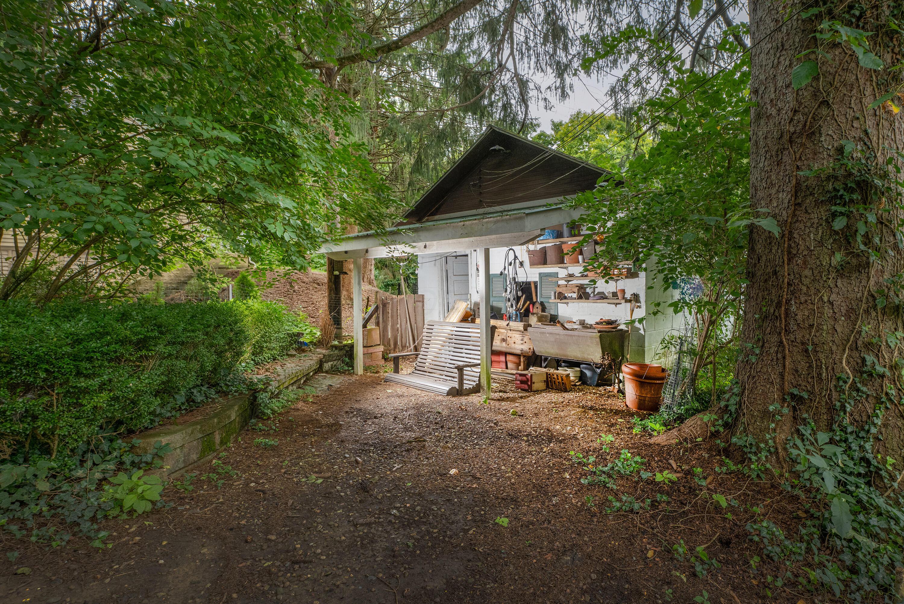 1100 E Vine Street Property Photo 32