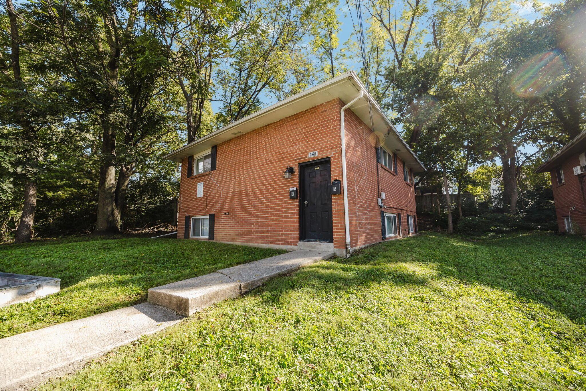 920 Ferndale Place Property Photo 3