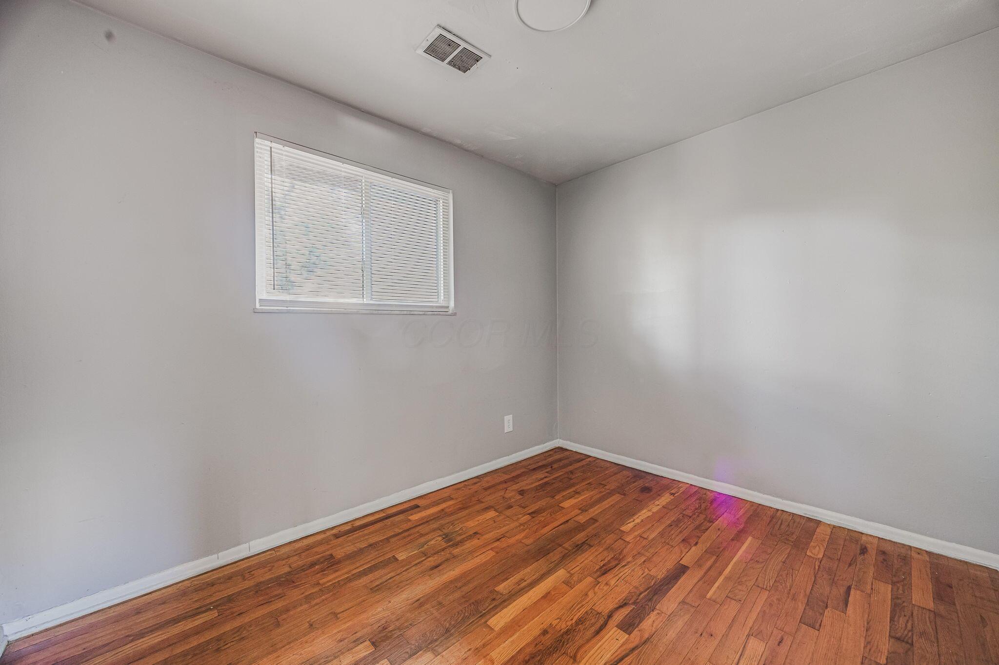 920 Ferndale Place Property Photo 13