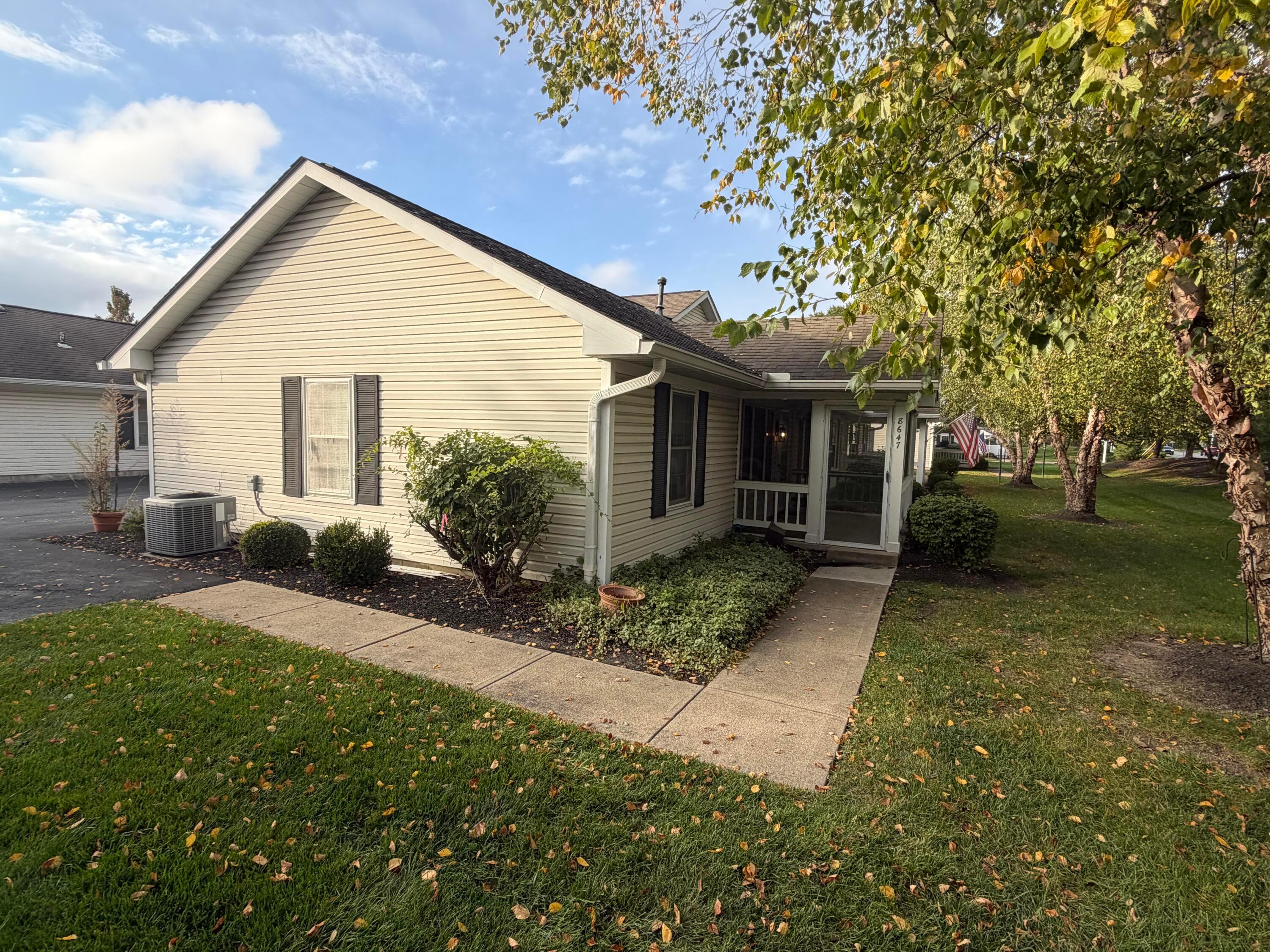 8647 Victoria Meadow Lane Property Photo 1