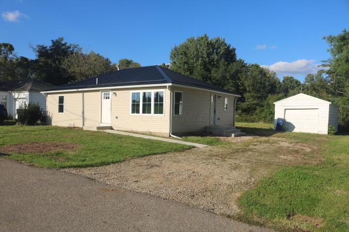6 Yoakum Drive Property Photo 2
