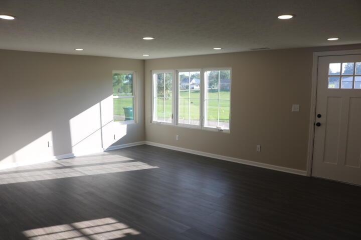 6 Yoakum Drive Property Photo 6