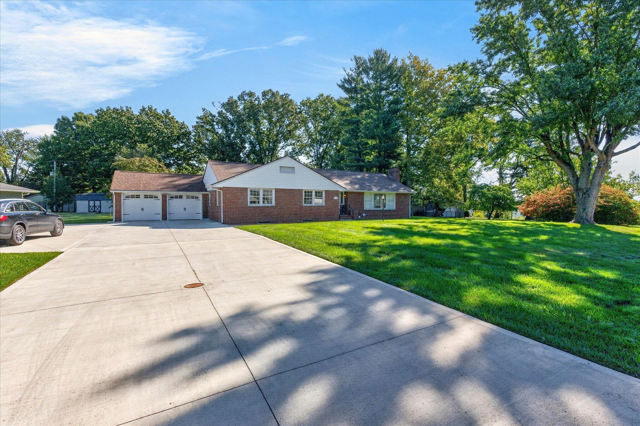 1 Shawnee Drive Property Photo 4