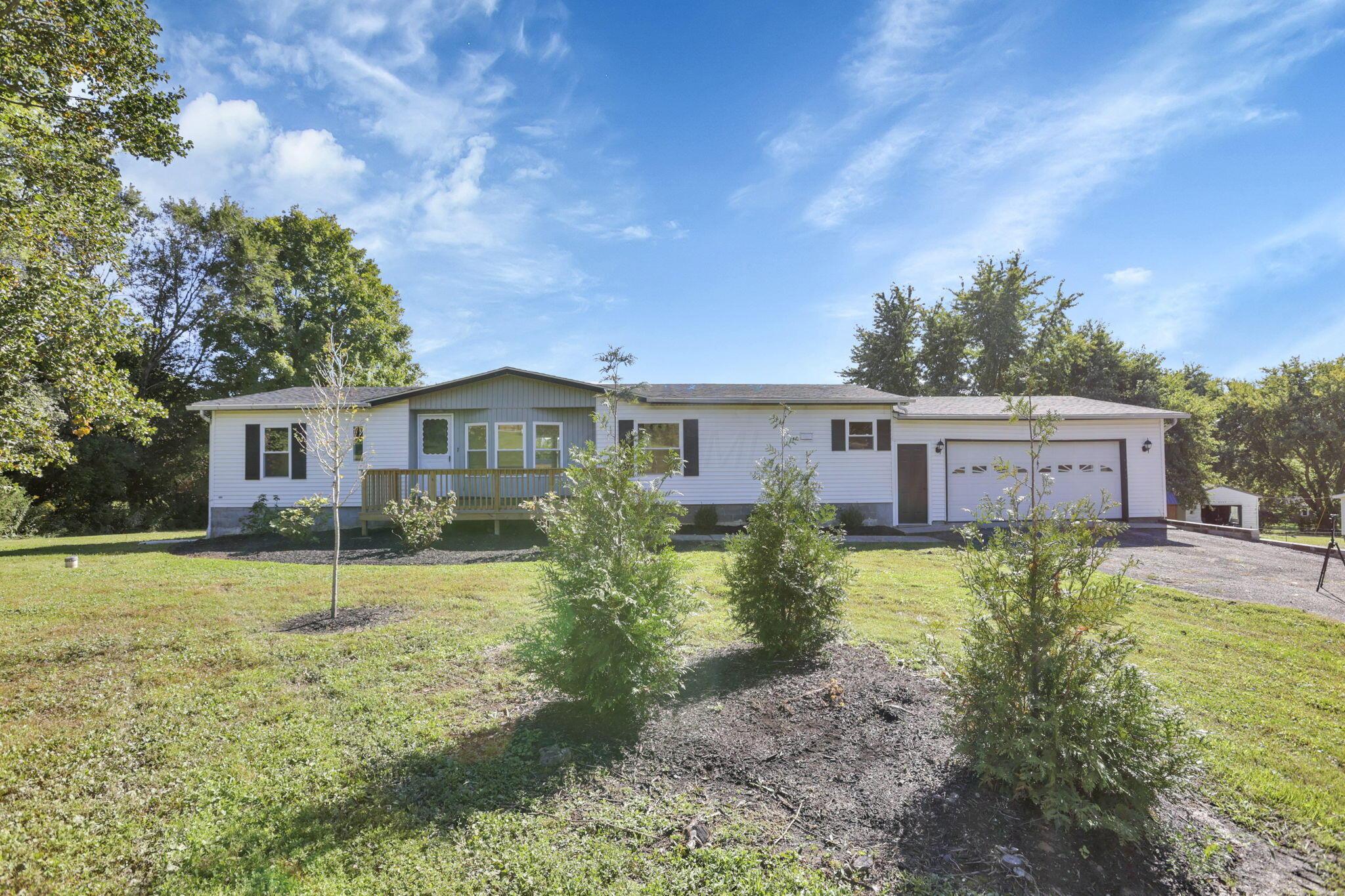 6195 Us Highway 22 Nw Property Photo 1