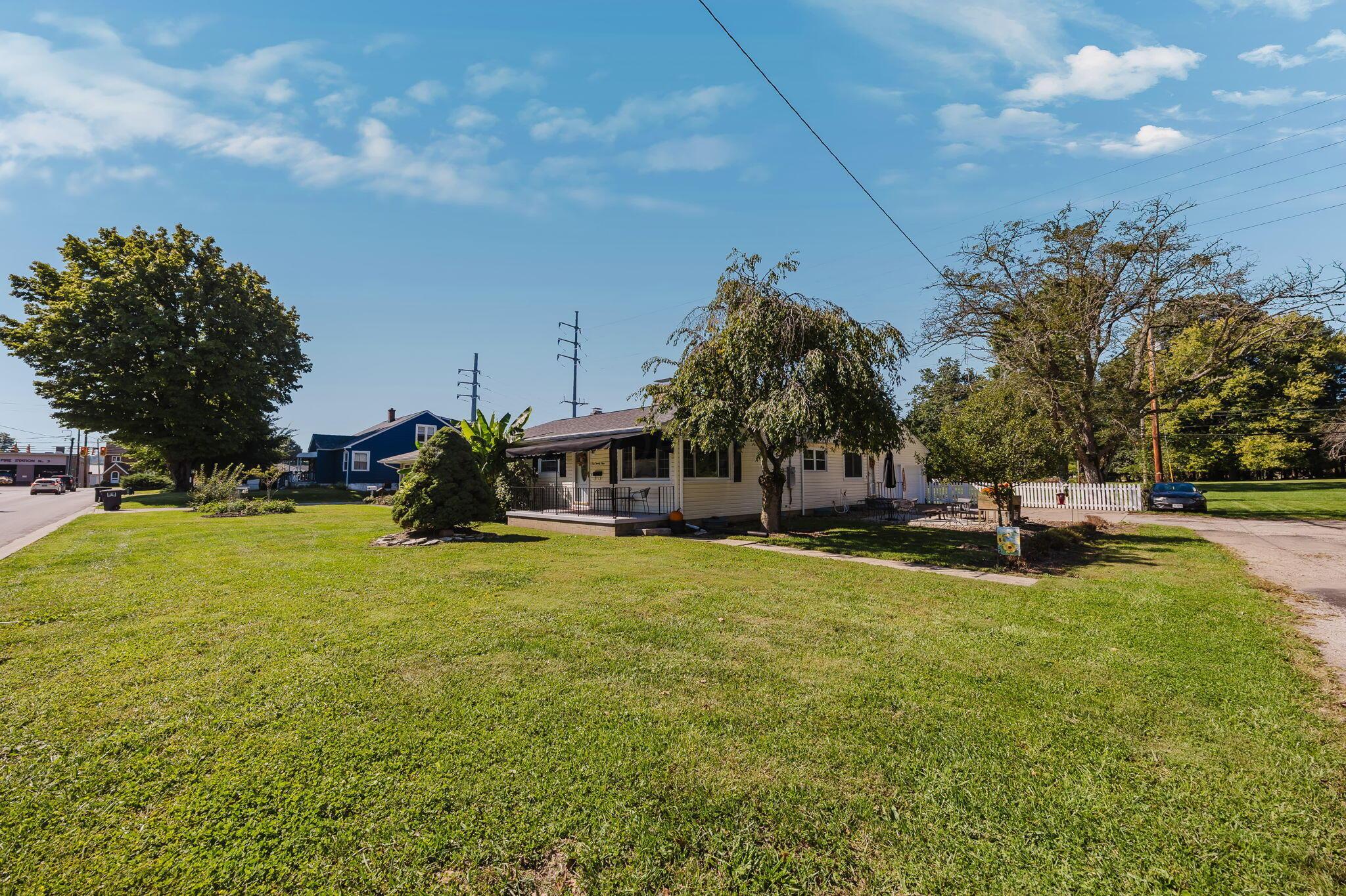 129 Kanawha Road Property Photo 4
