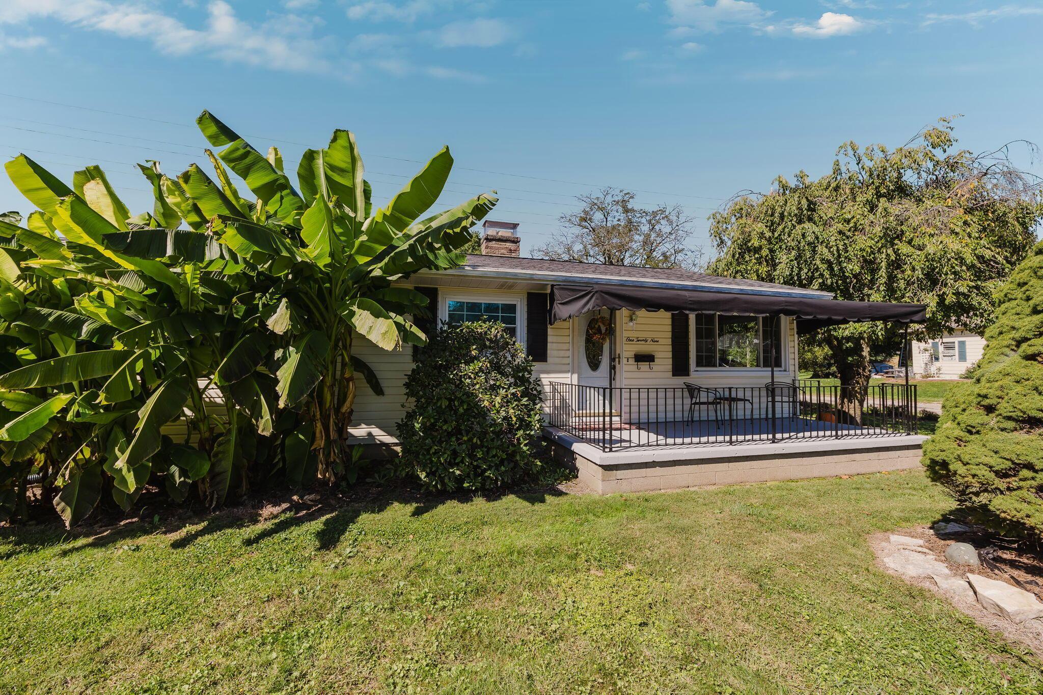 129 Kanawha Road Property Photo 5