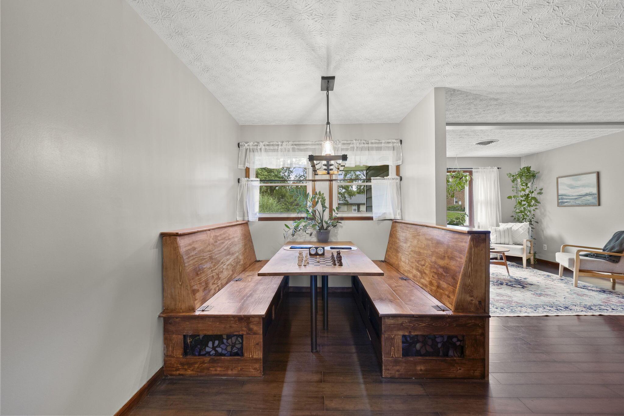 715 E Cooke Road Property Photo 10