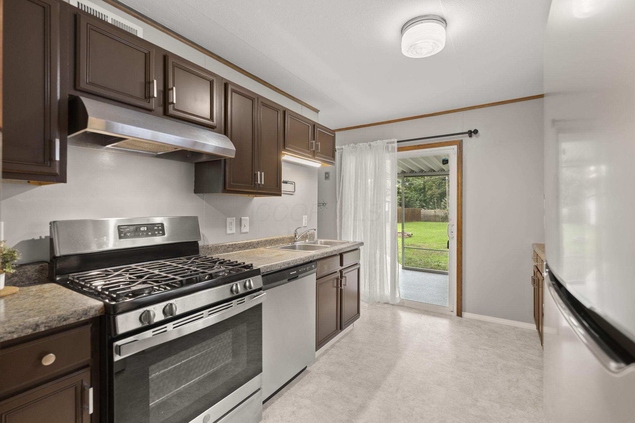 715 E Cooke Road Property Photo 14