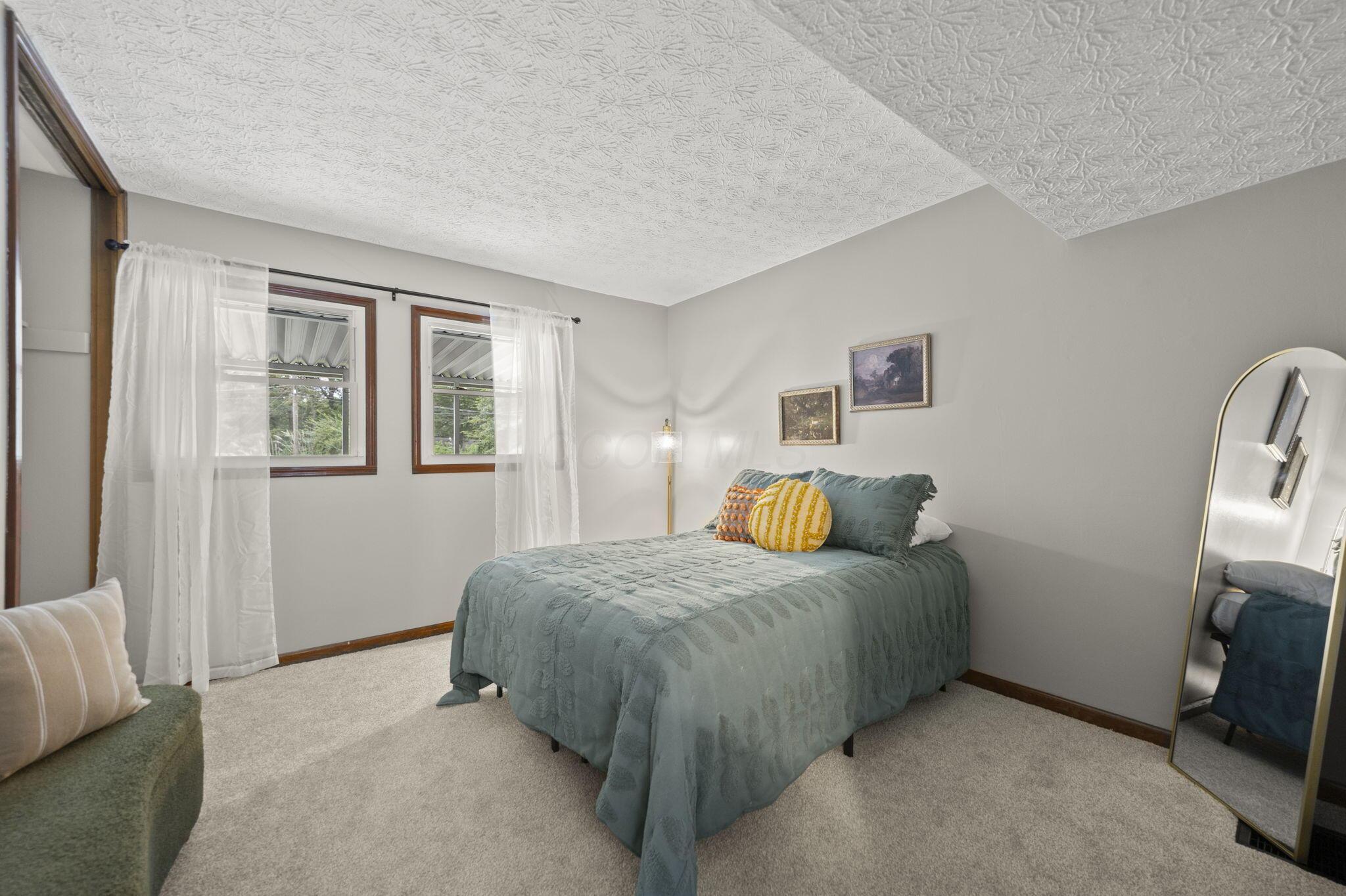 715 E Cooke Road Property Photo 21
