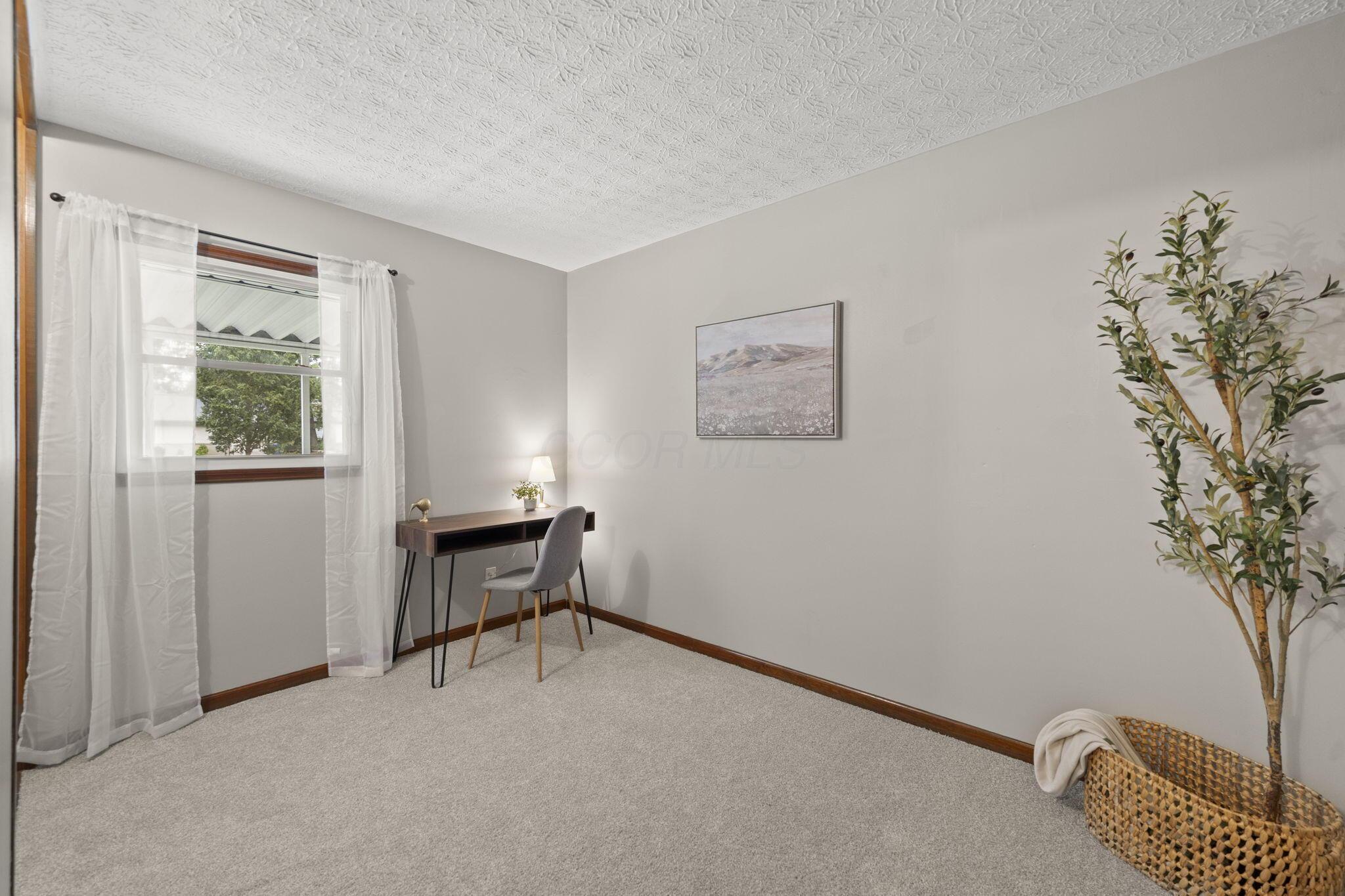 715 E Cooke Road Property Photo 23