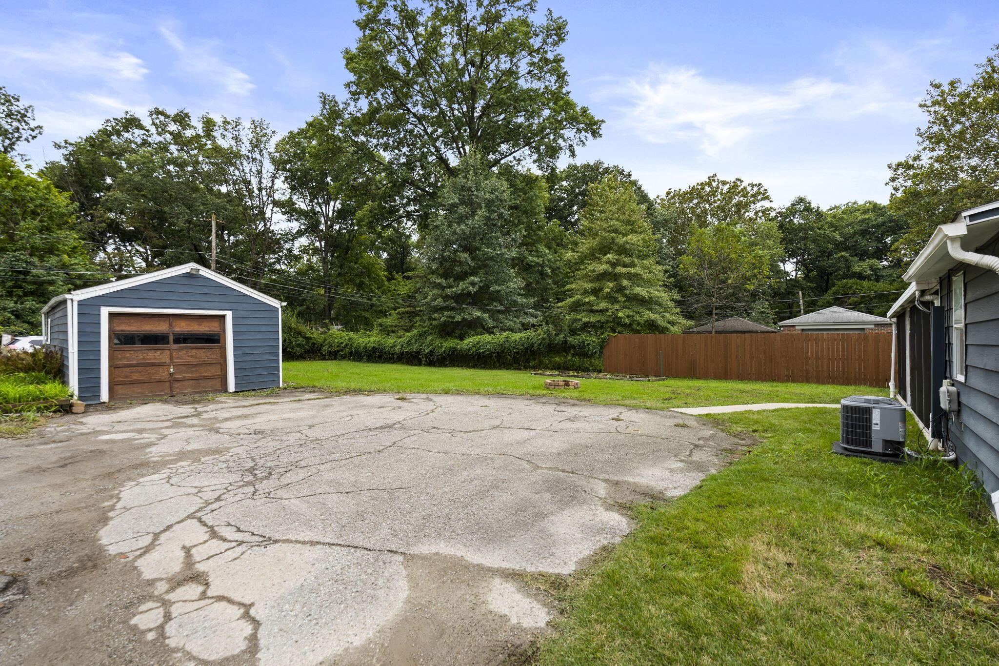 715 E Cooke Road Property Photo 34