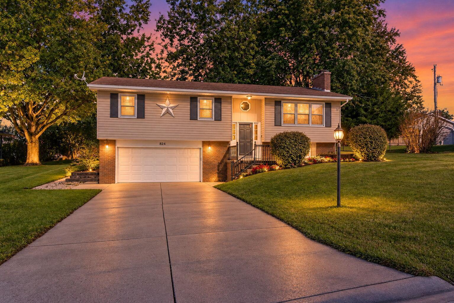 824 Ridgeview Drive Property Photo 1