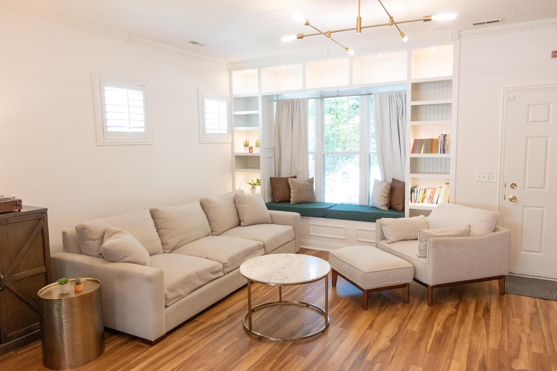 6173 Braet Road Property Photo 4