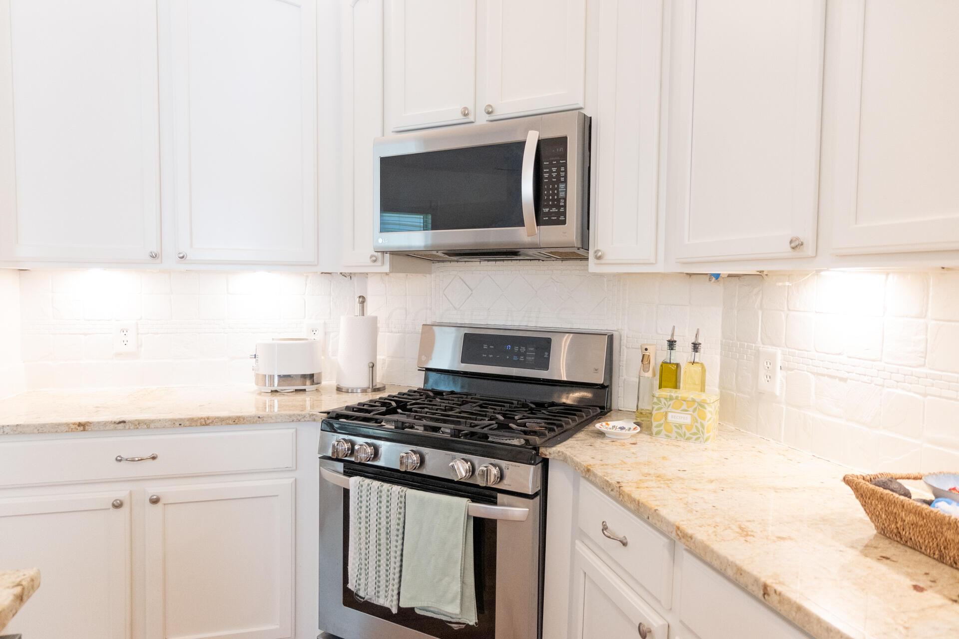 6173 Braet Road Property Photo 9