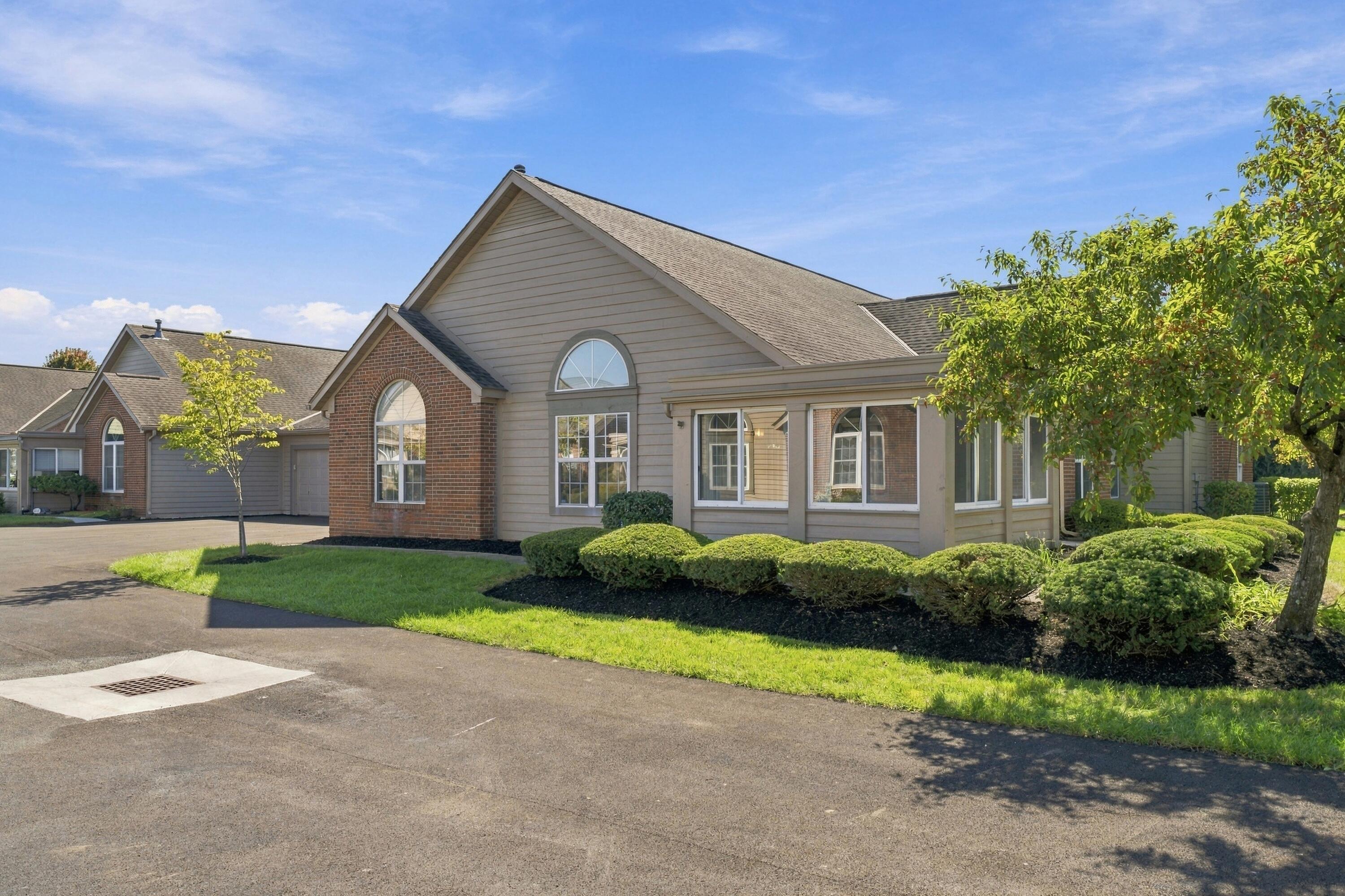 455 Cantering Place W, 13 Property Photo