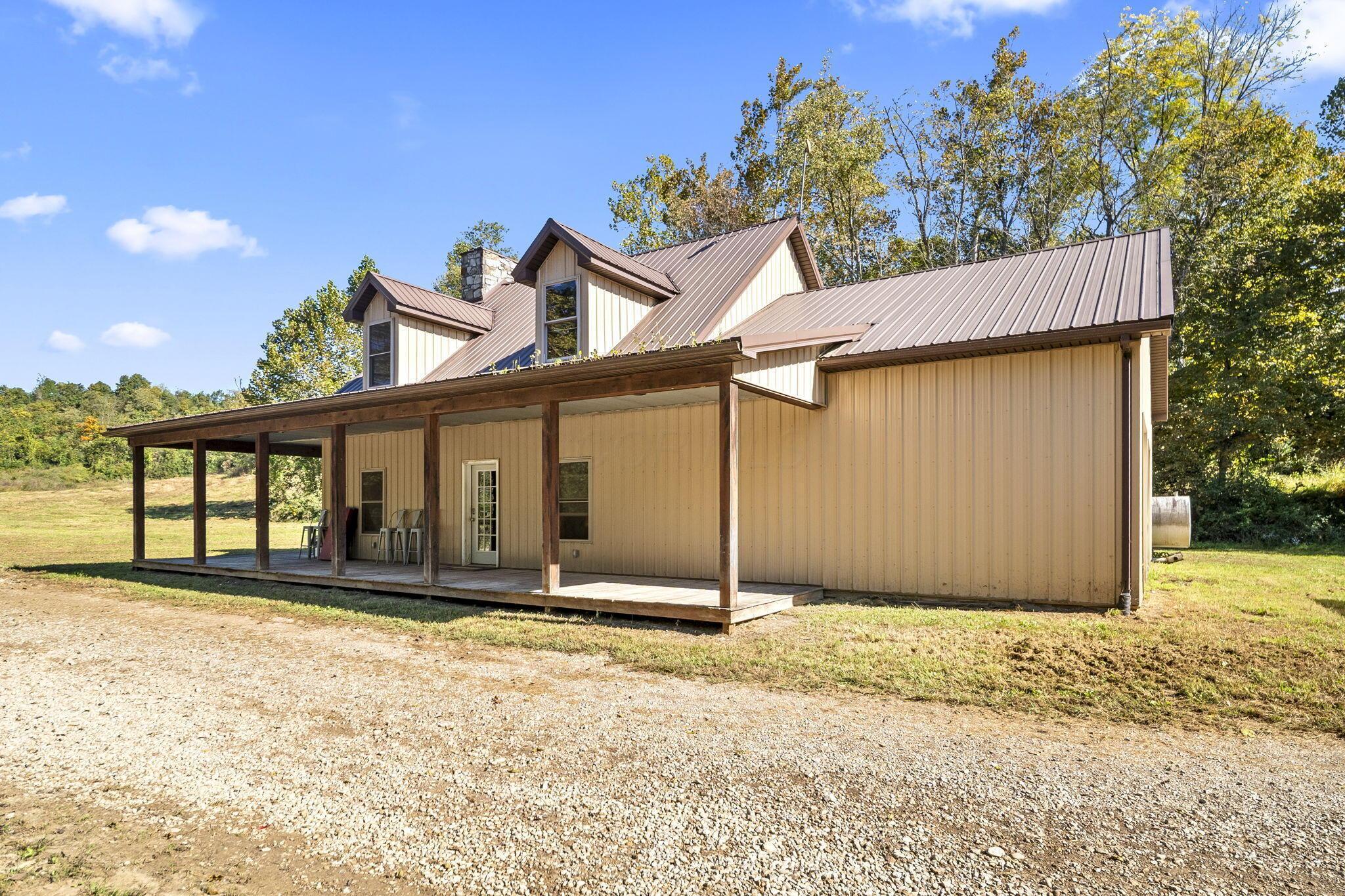 15909 Middlefork Road Property Photo 1